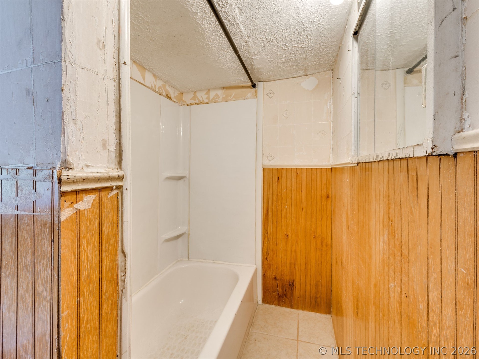 408 N Lincoln Avenue Property Photo 16