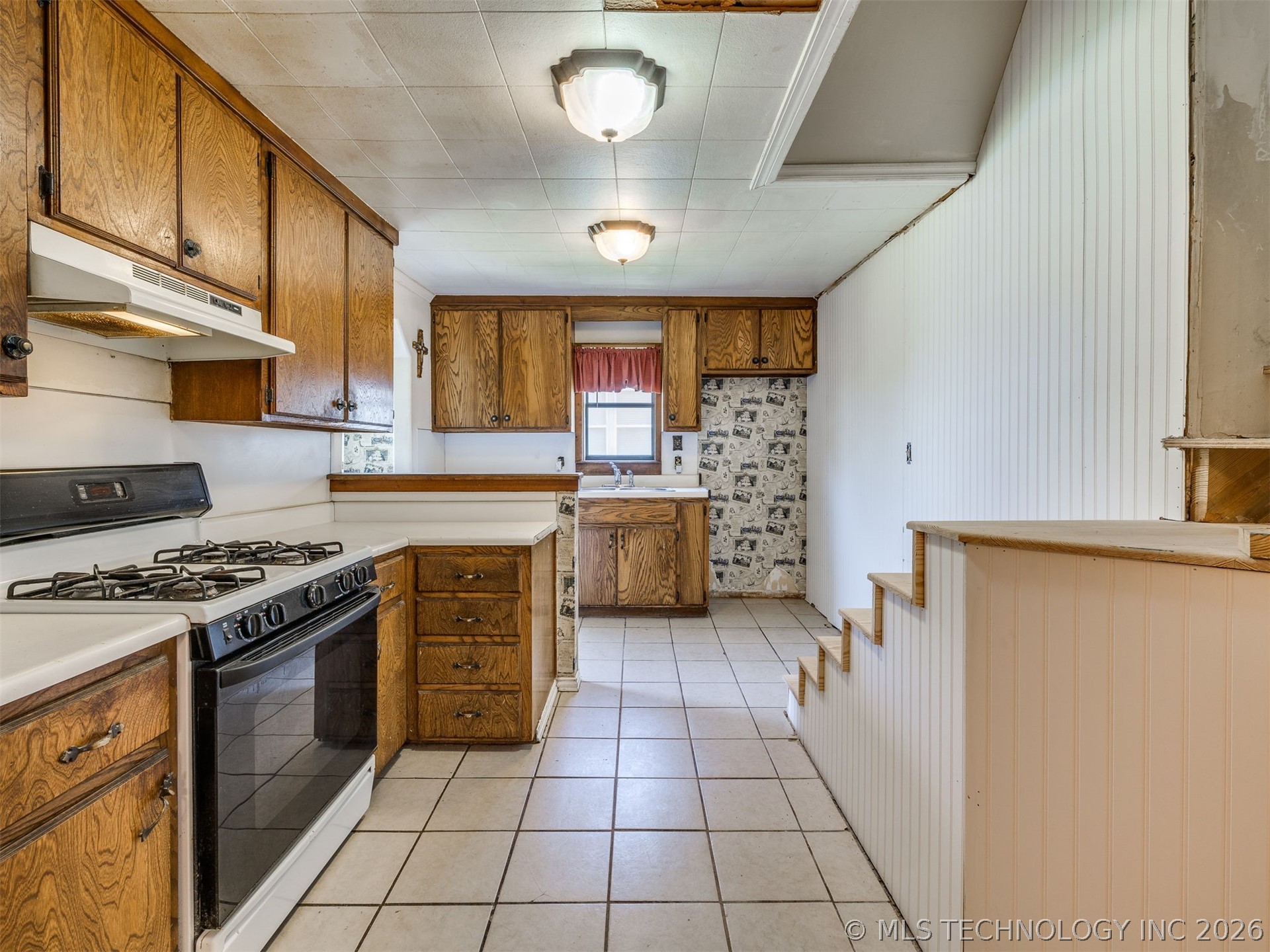 408 N Lincoln Avenue Property Photo 17