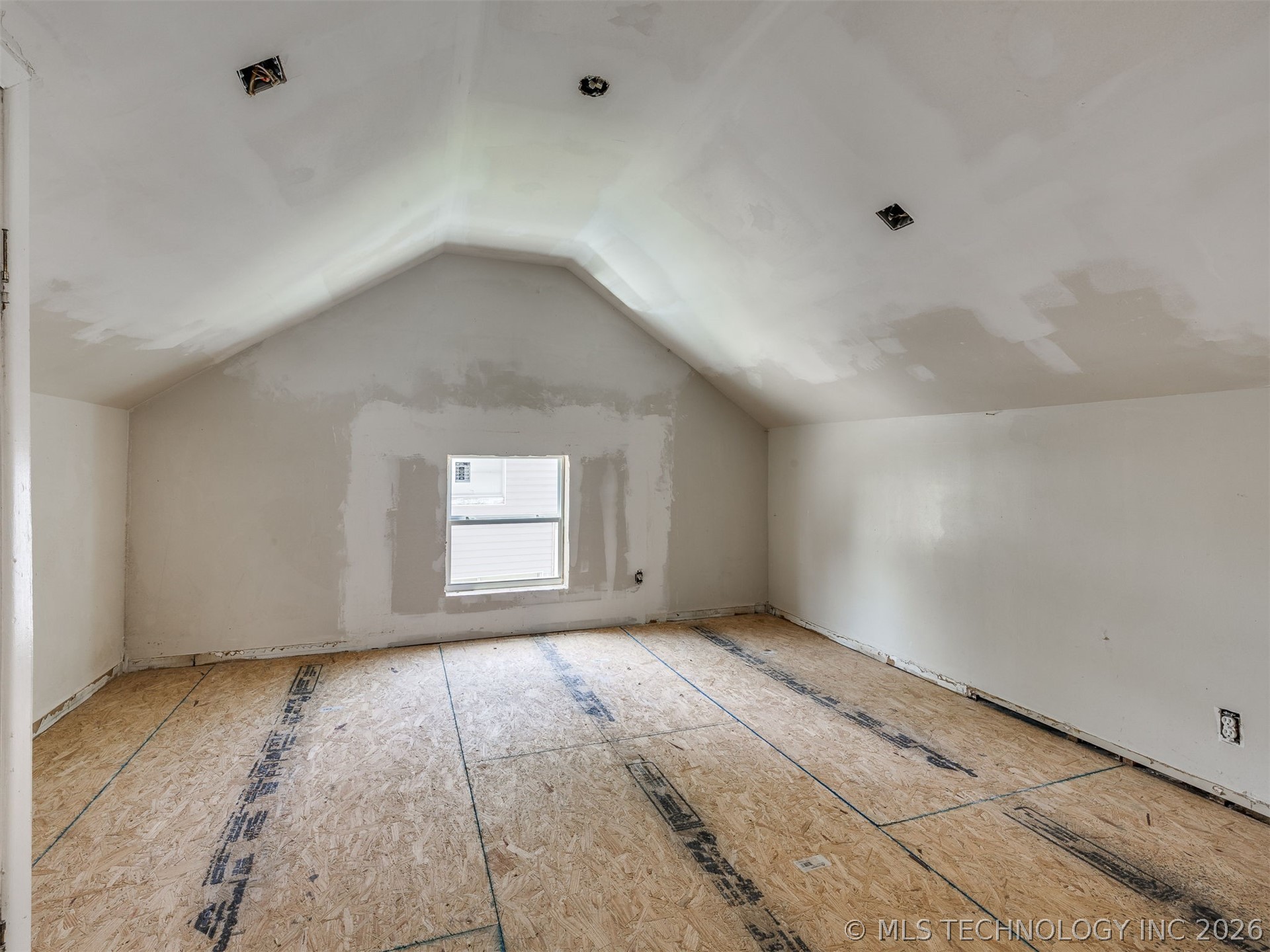 408 N Lincoln Avenue Property Photo 24