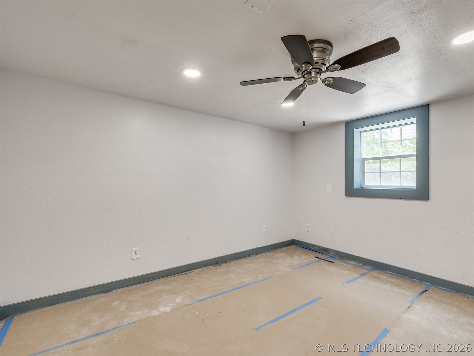 408 N Lincoln Avenue Property Photo 36