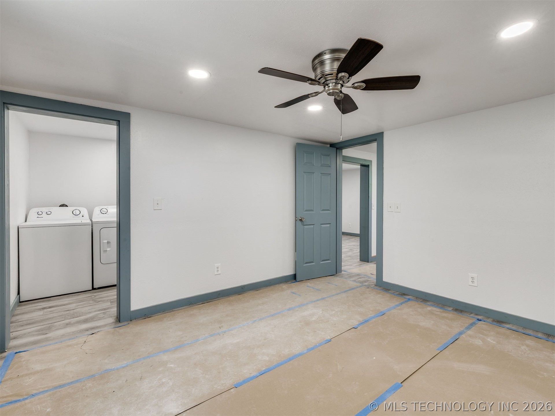 408 N Lincoln Avenue Property Photo 37