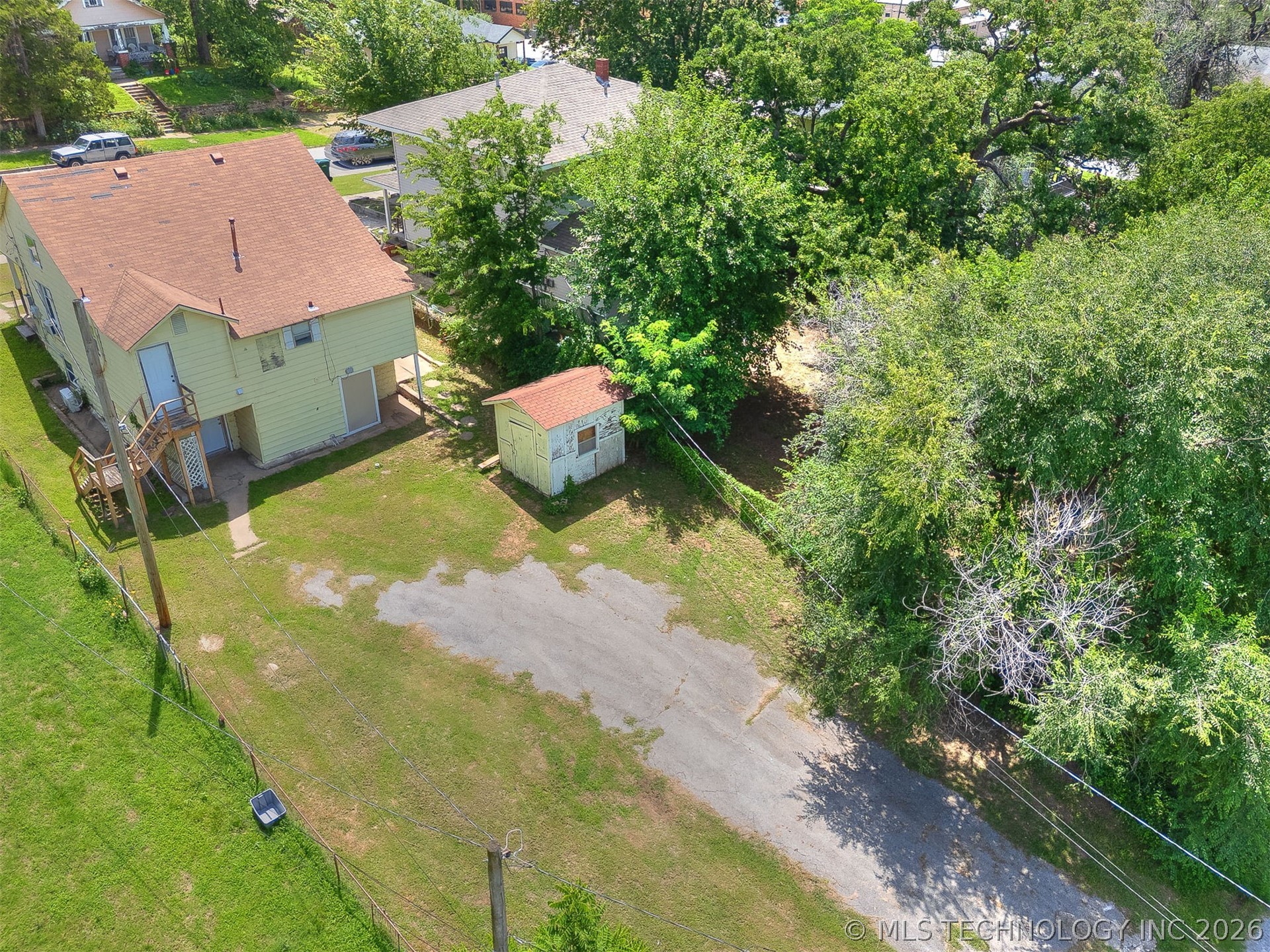 408 N Lincoln Avenue Property Photo 40