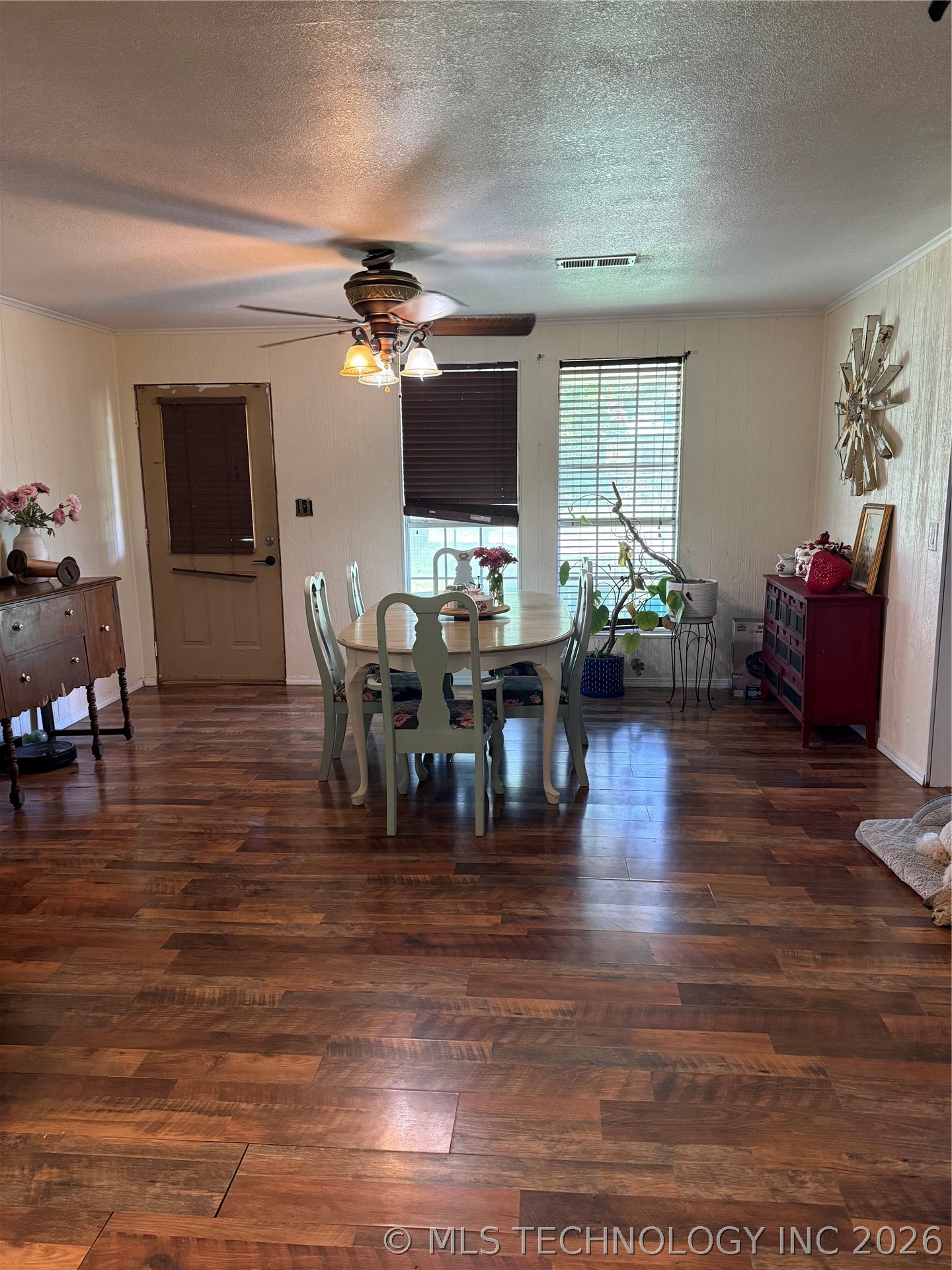 729 Cavalry Street Property Photo 5