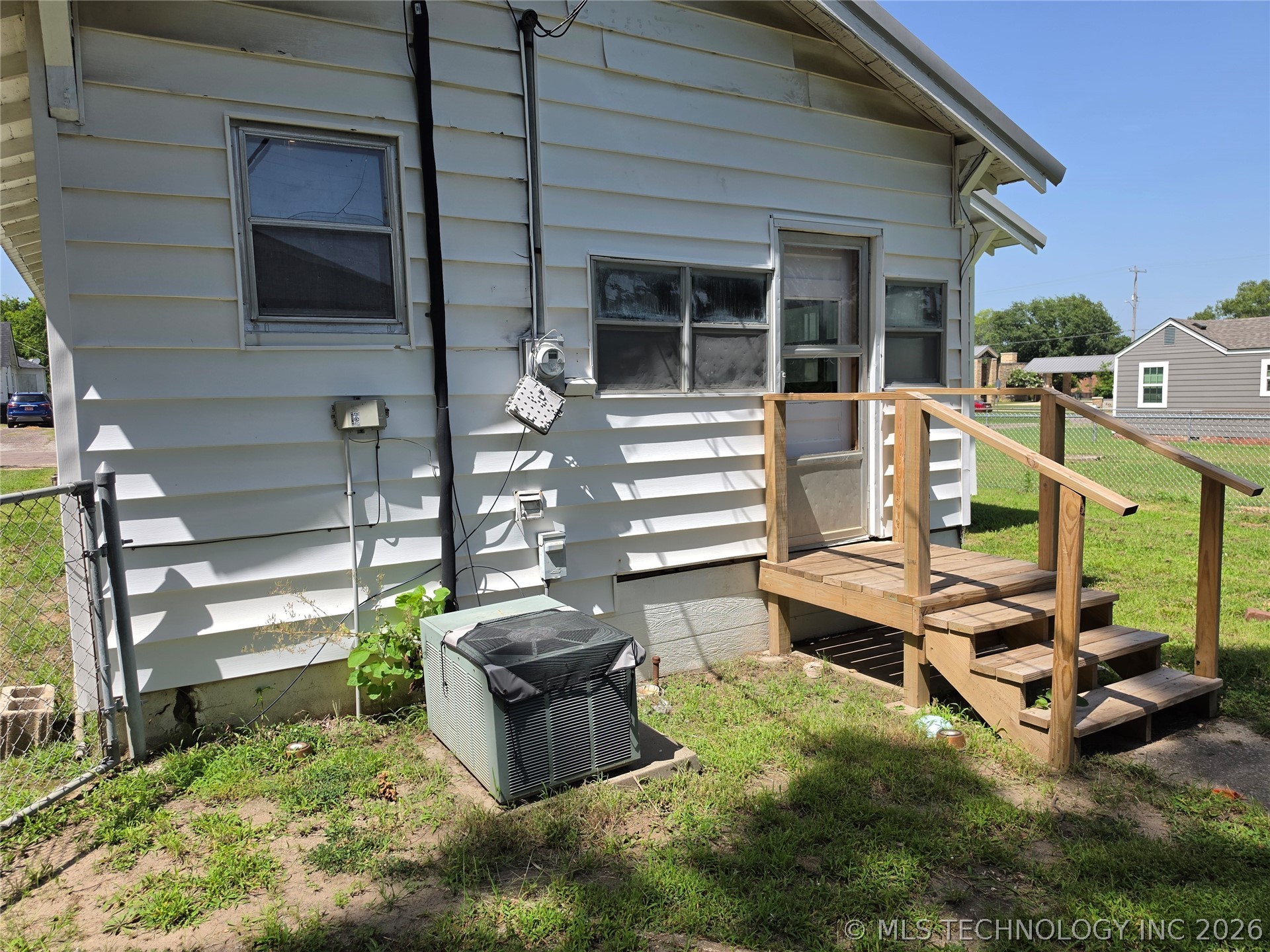 609 W 5th Street Property Photo 25