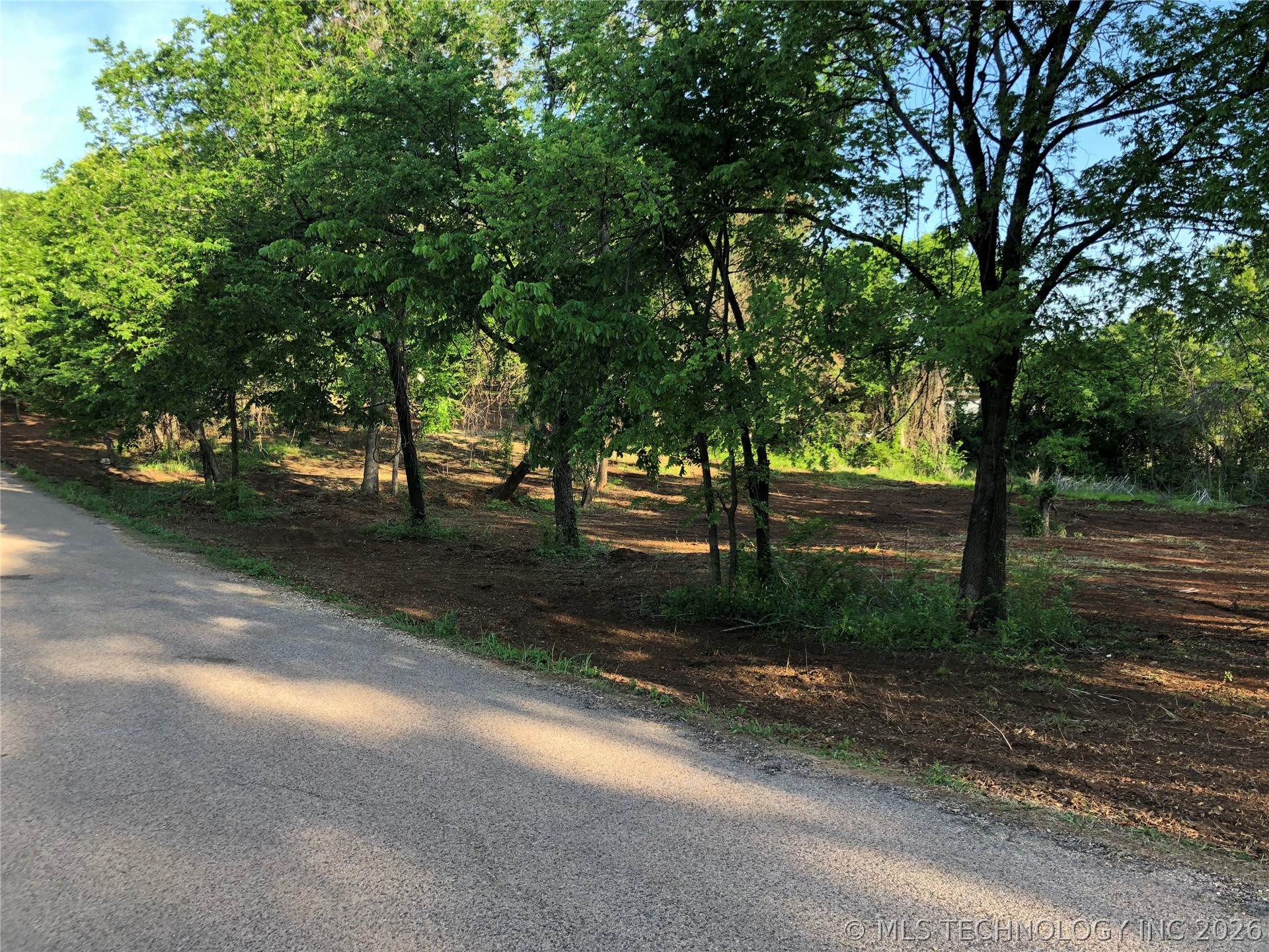 000 Rolling Wood Hills Drive Property Photo 11