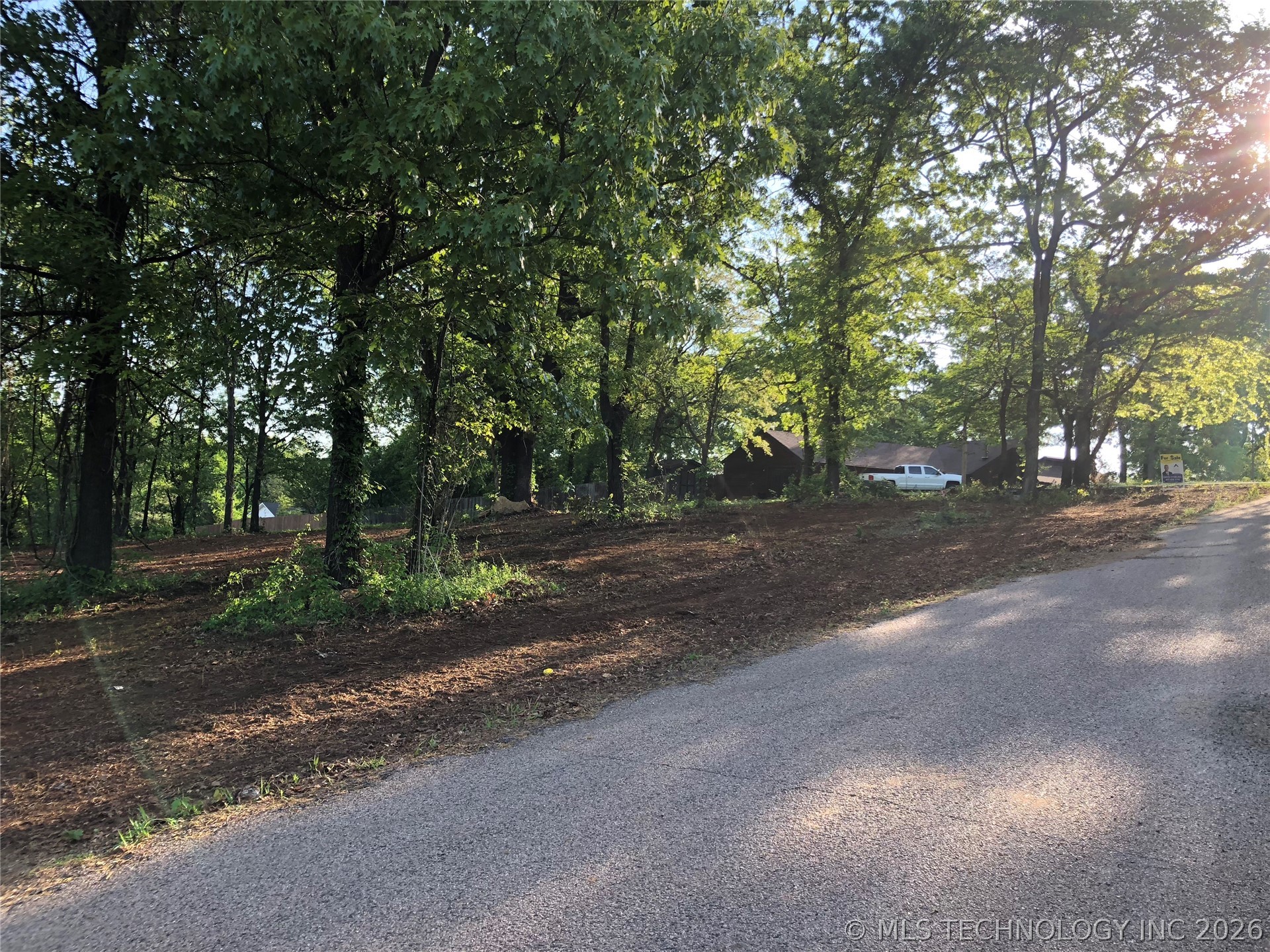 000 Rolling Wood Hills Drive Property Photo 12