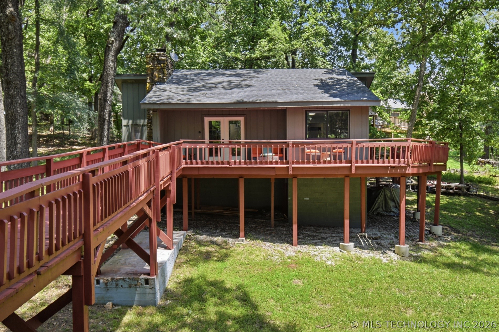 5 Marina Drive Property Photo 1