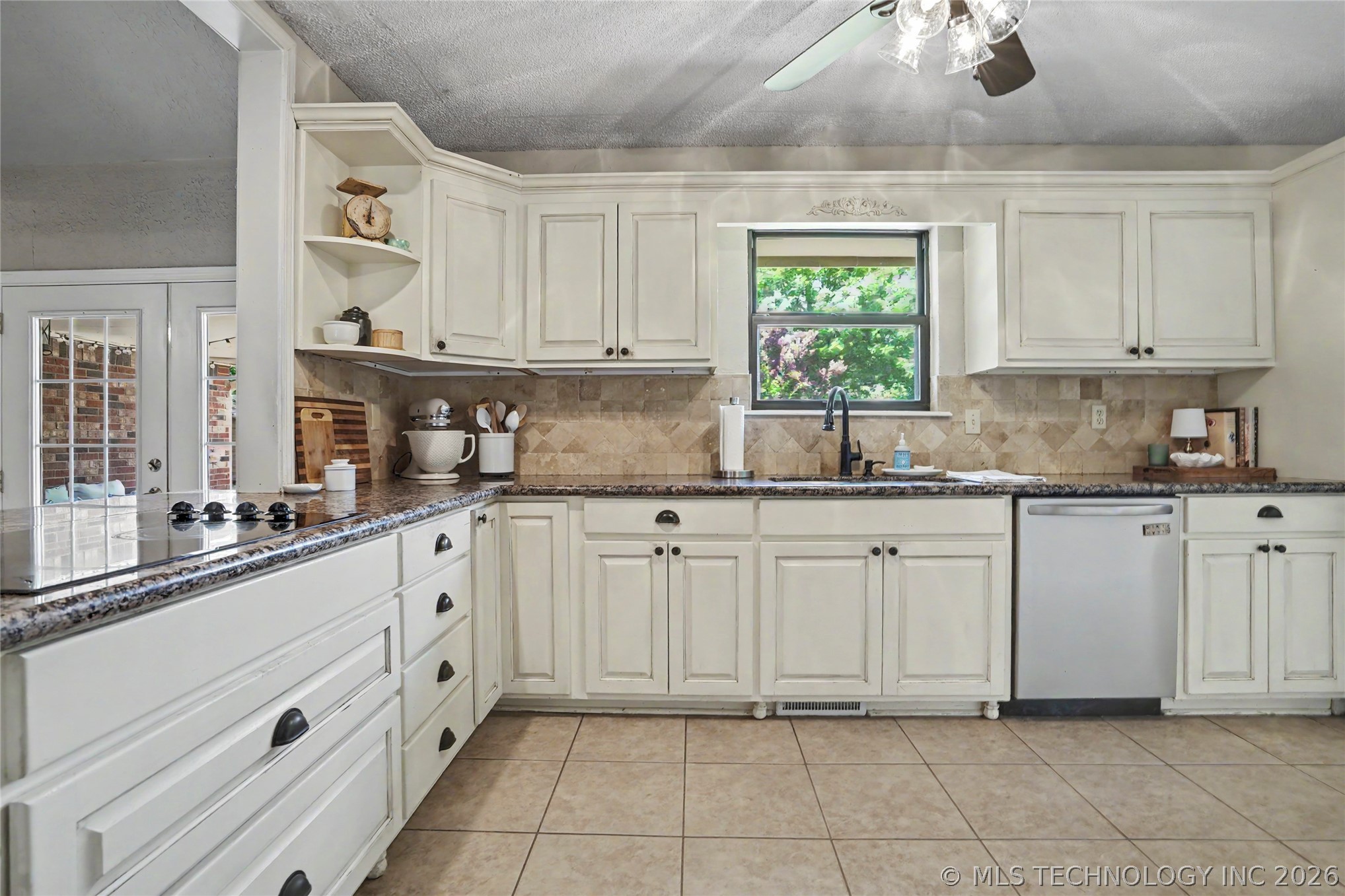 5733 E 97th Place Property Photo 15
