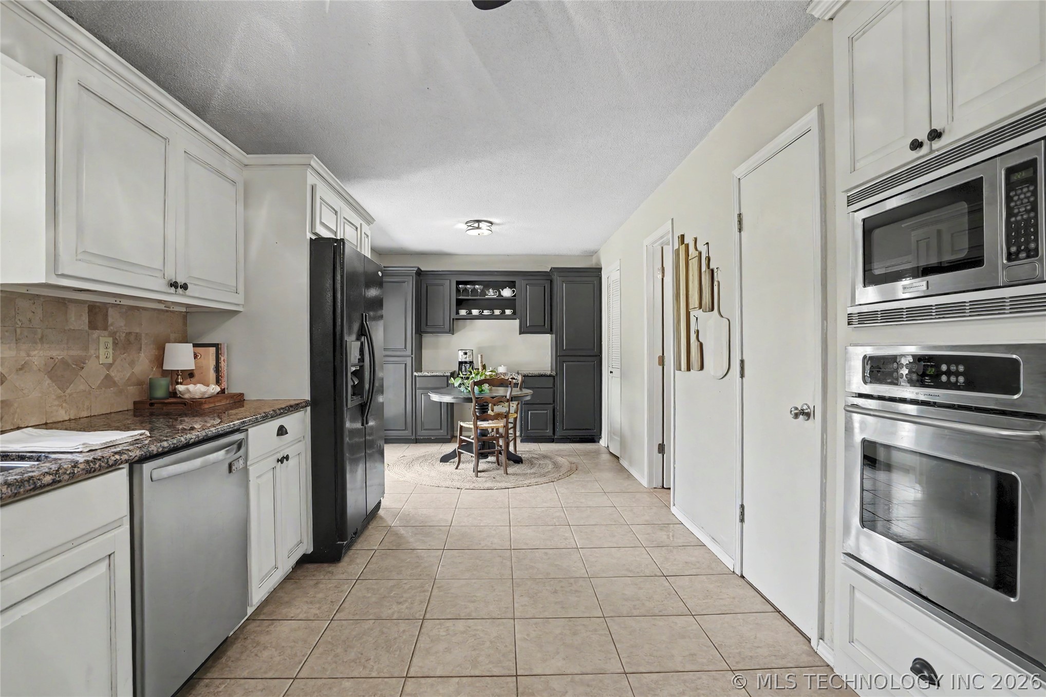 5733 E 97th Place Property Photo 17