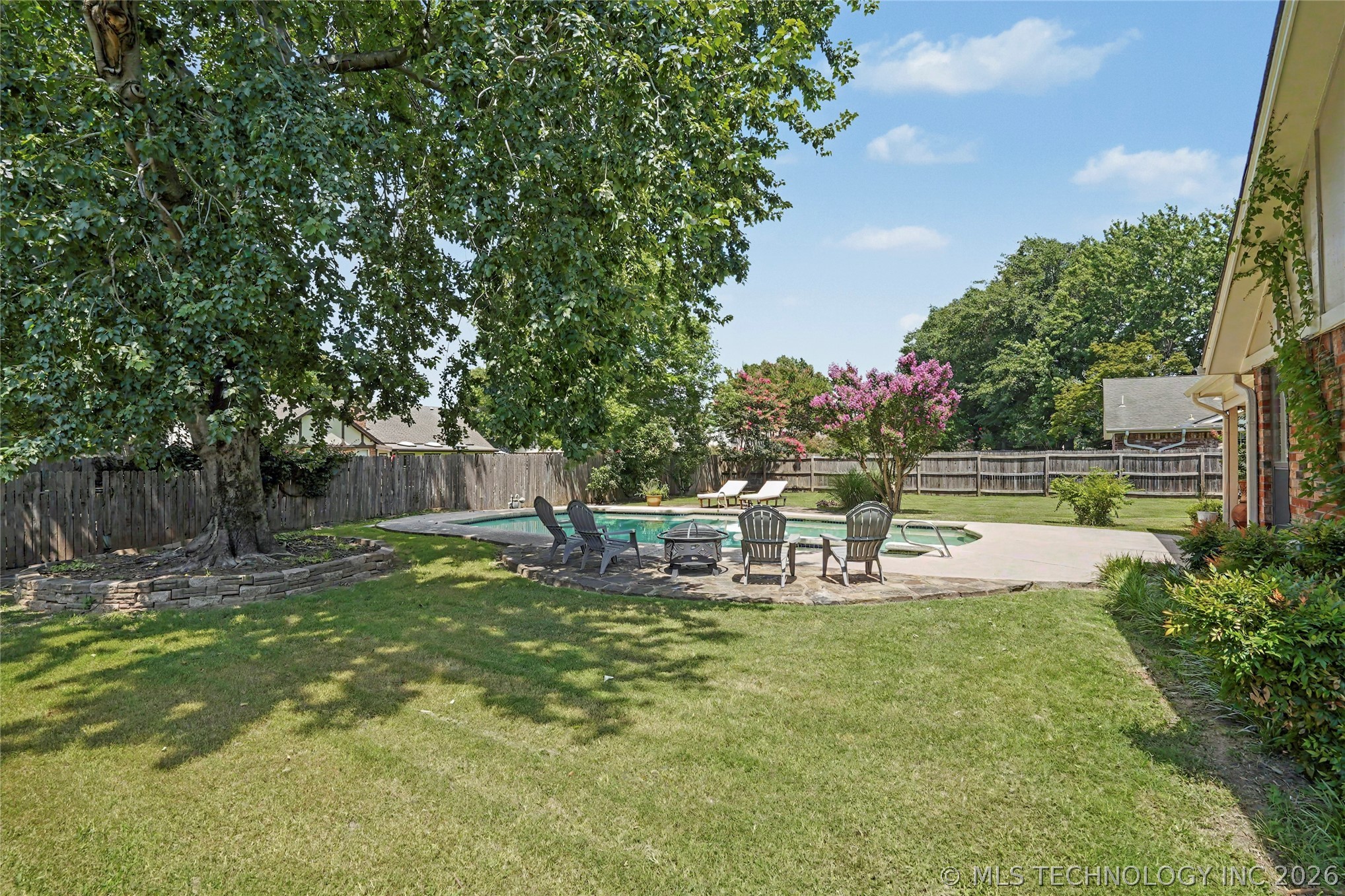 5733 E 97th Place Property Photo 43