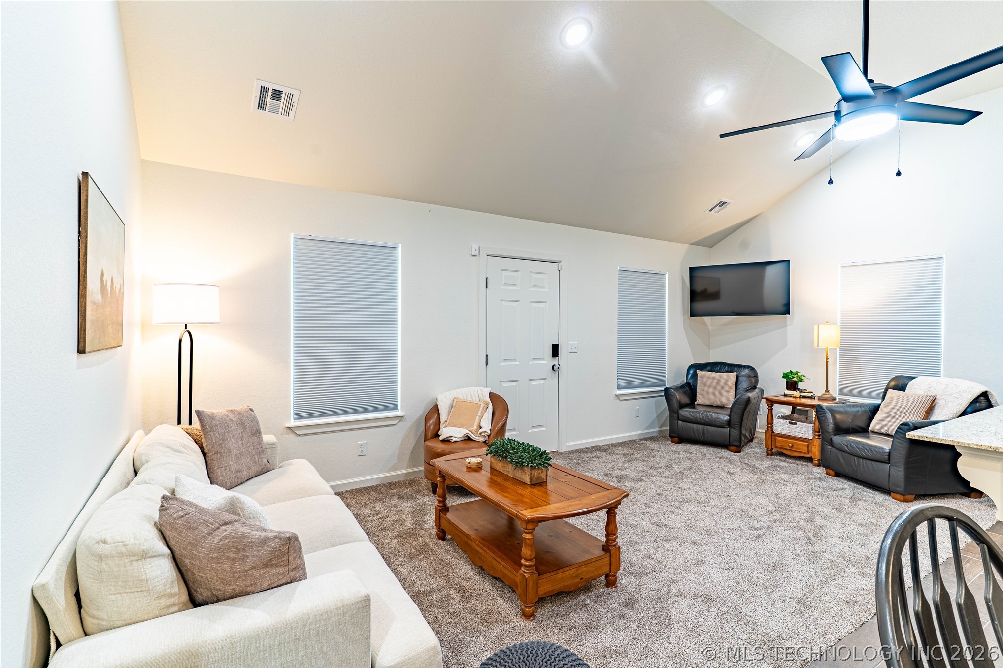 1602 S Hickory Street Property Photo 3