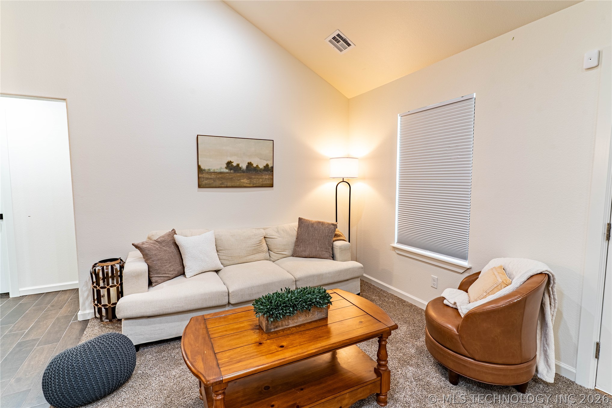 1602 S Hickory Street Property Photo 4