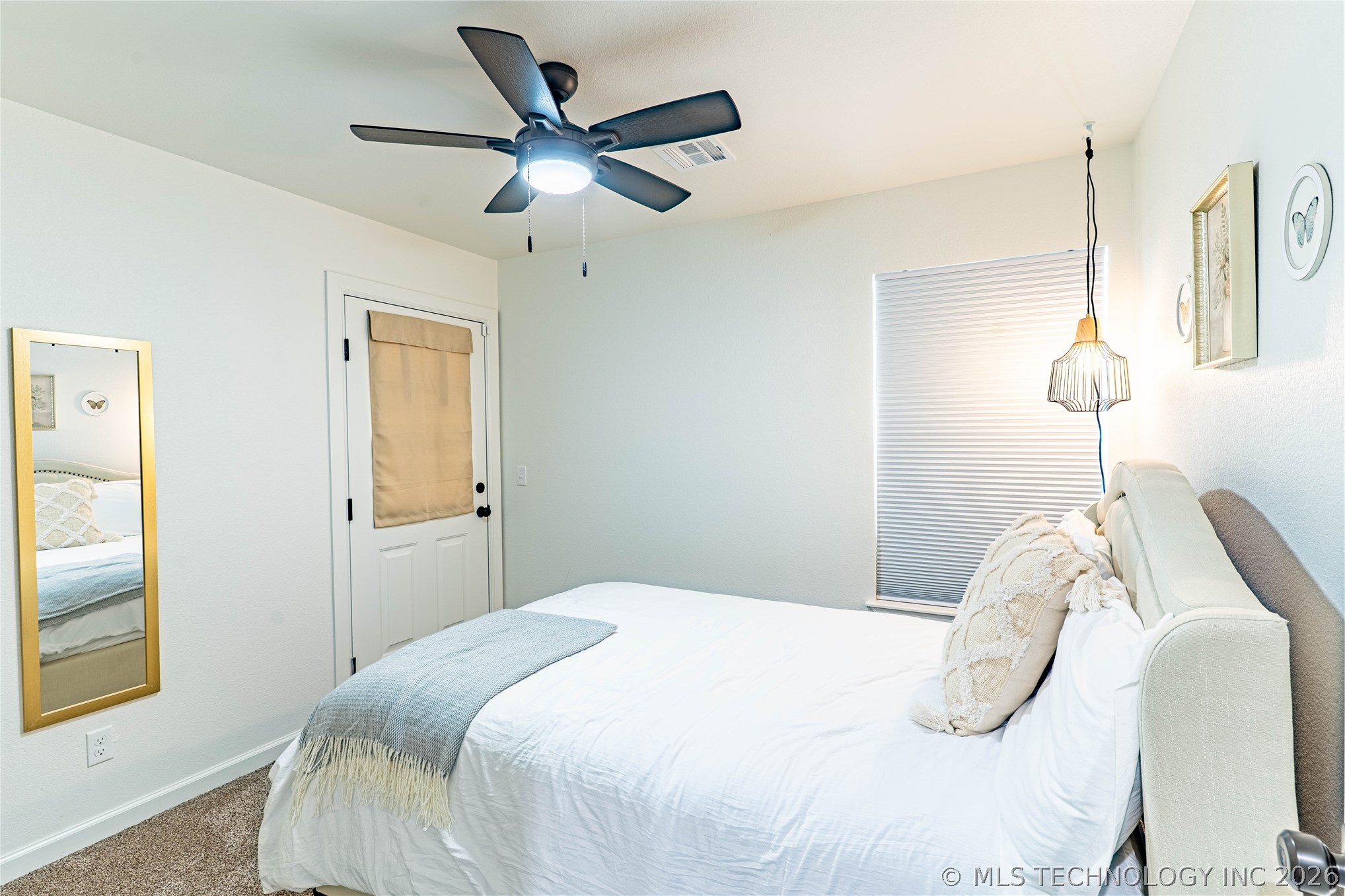 1602 S Hickory Street Property Photo 13