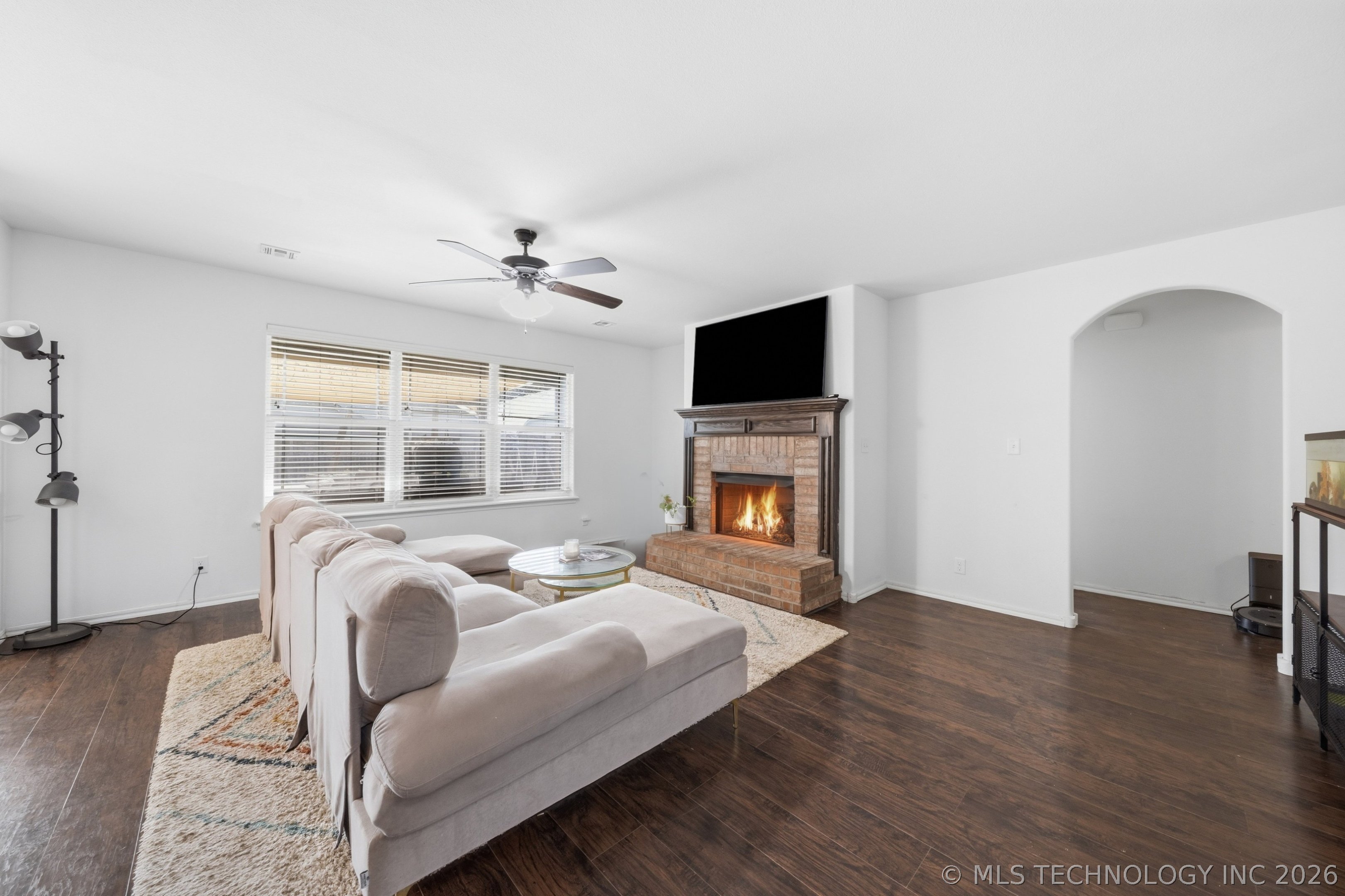 11040 N 119th Avenue E Property Photo 11