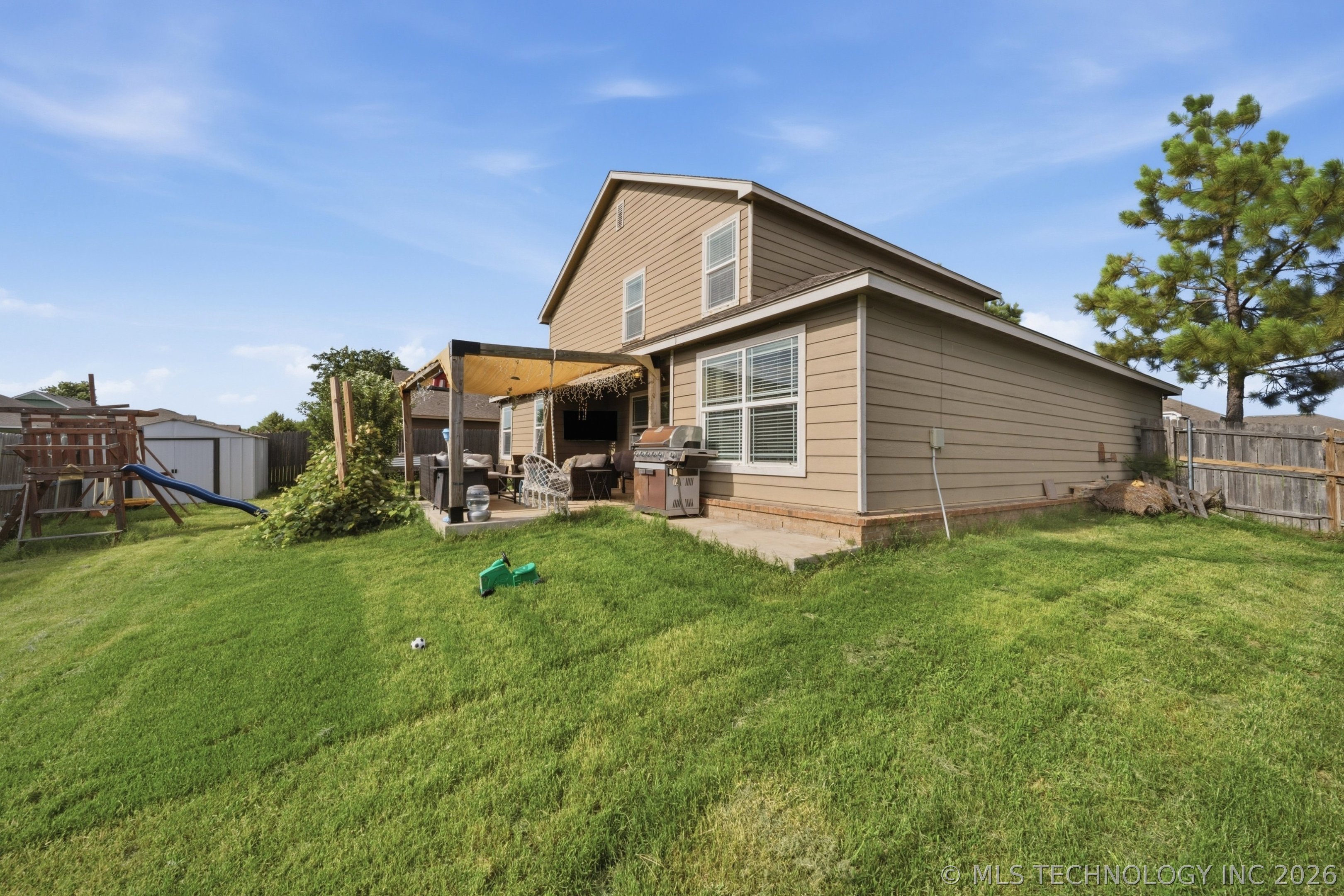 11040 N 119th Avenue E Property Photo 38