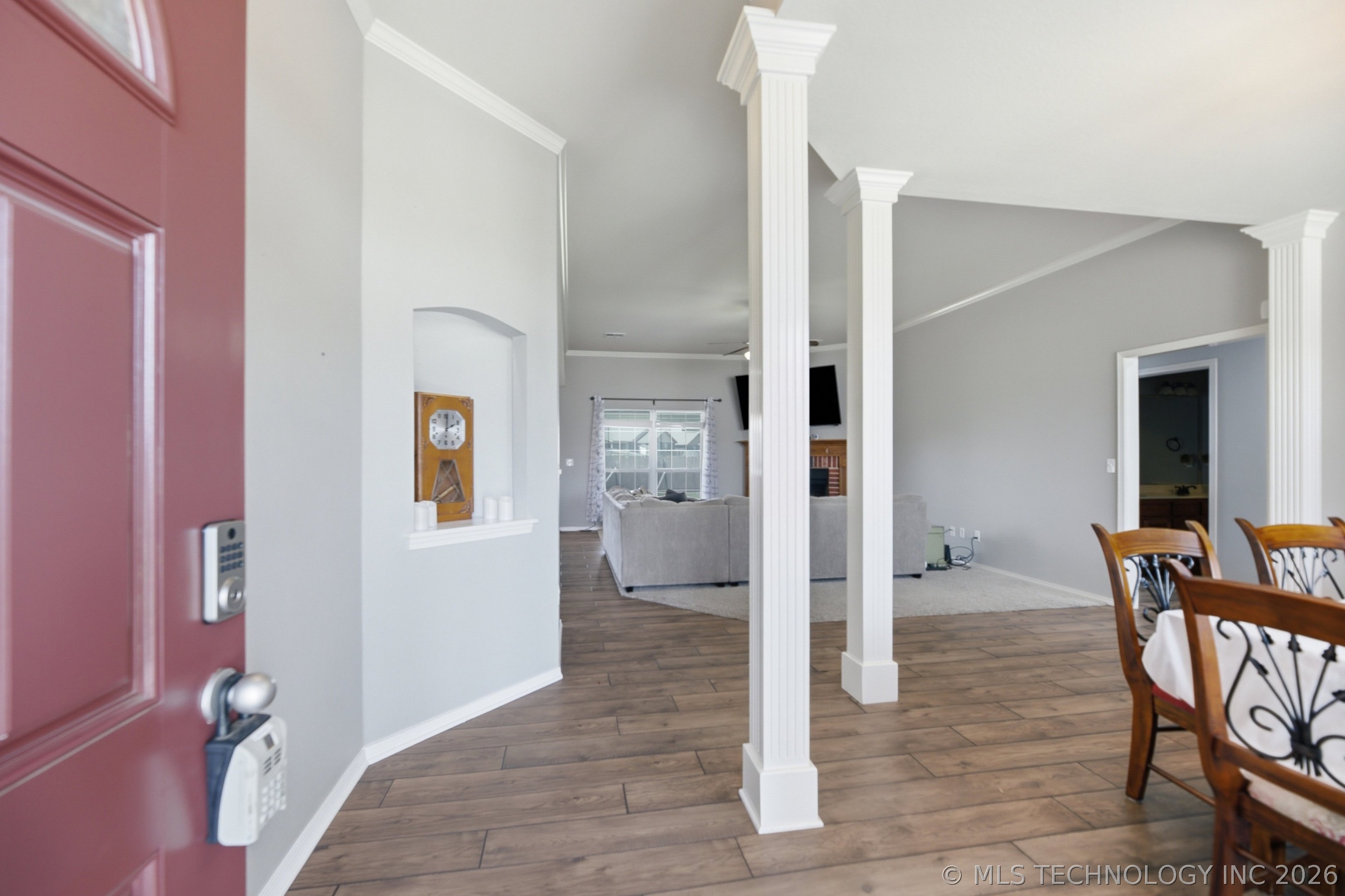 20516 E 31st Place Property Photo 2