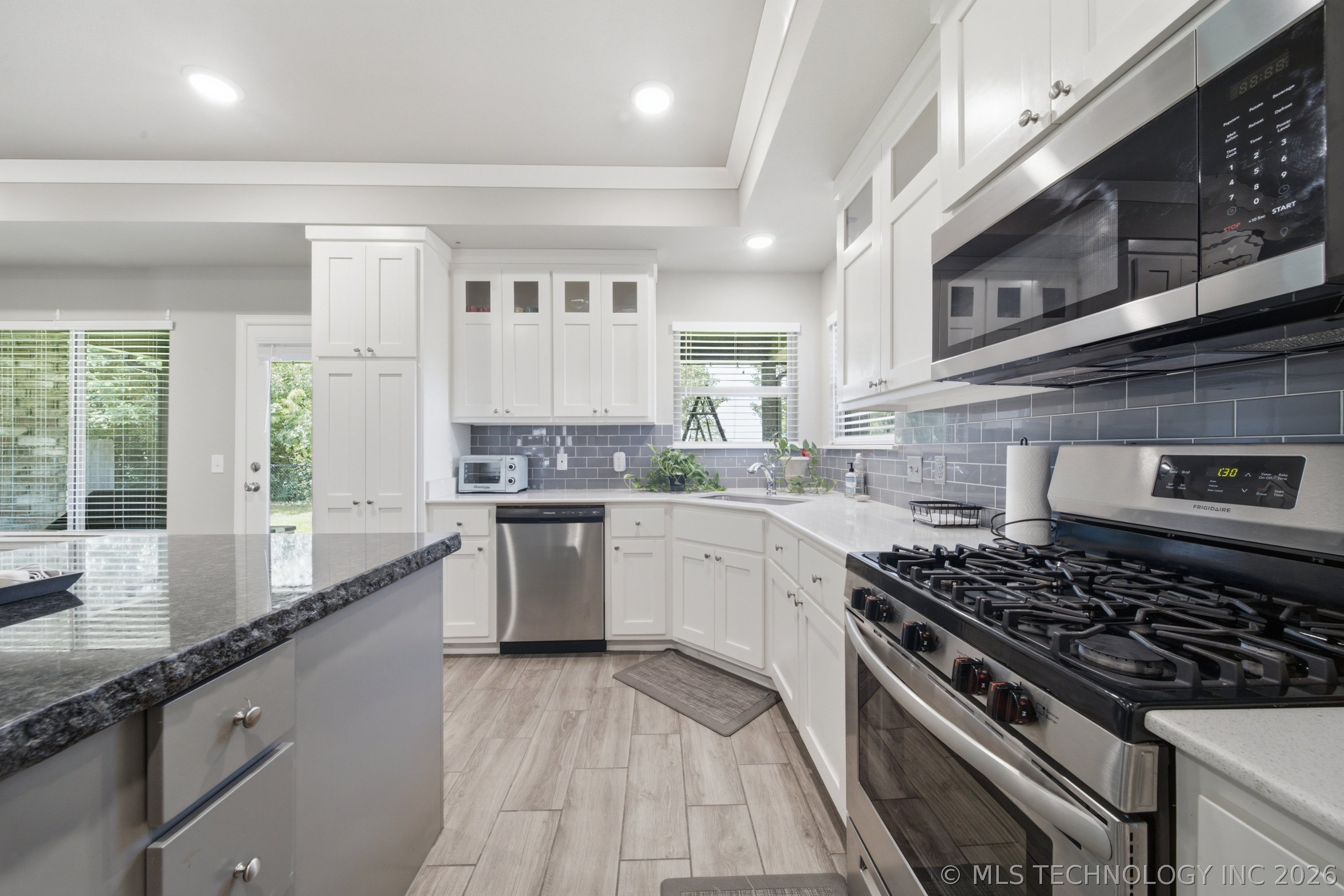 733 E 139th Place Property Photo 12