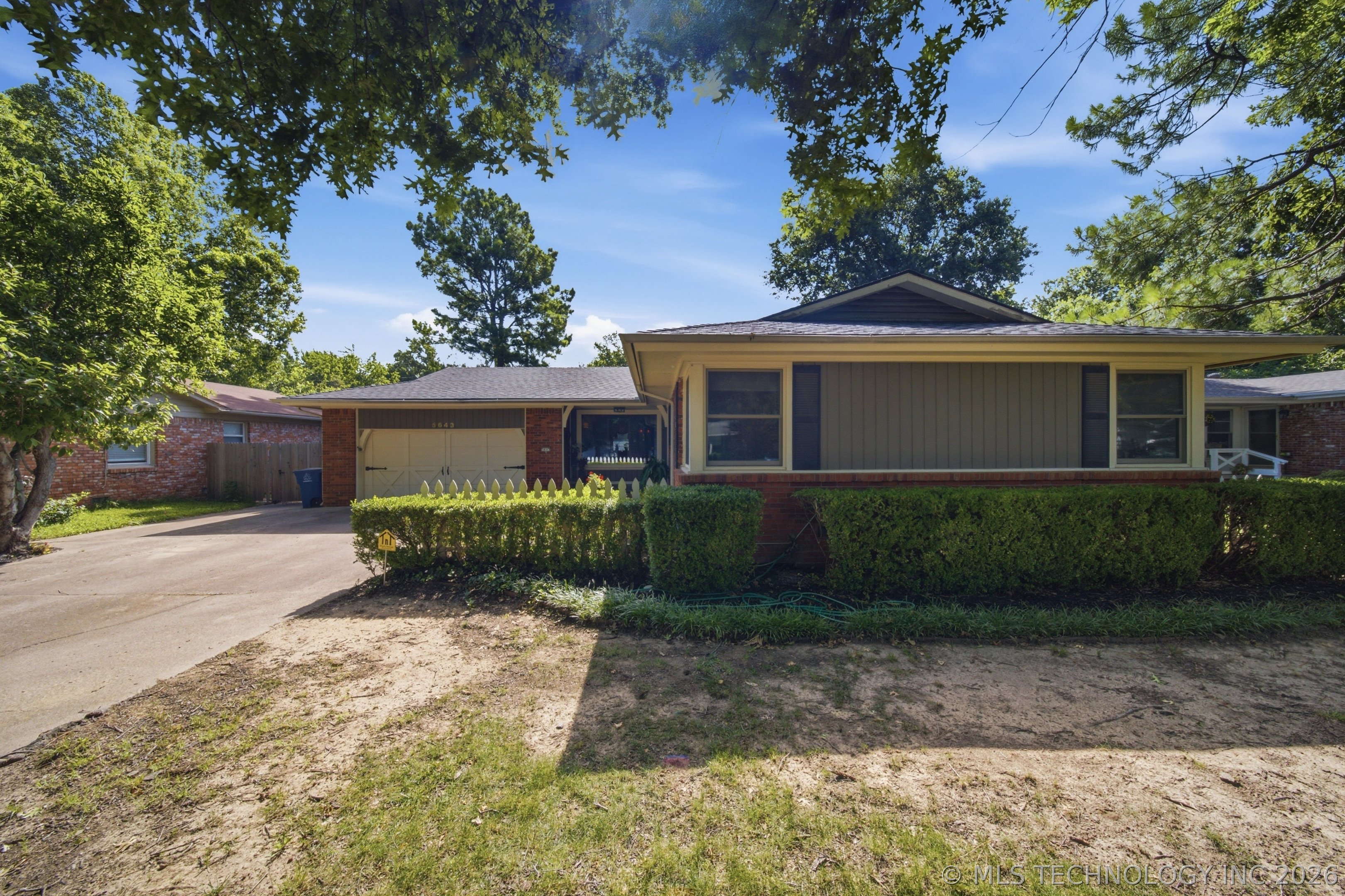 5643 S Yorktown Place Property Photo 3