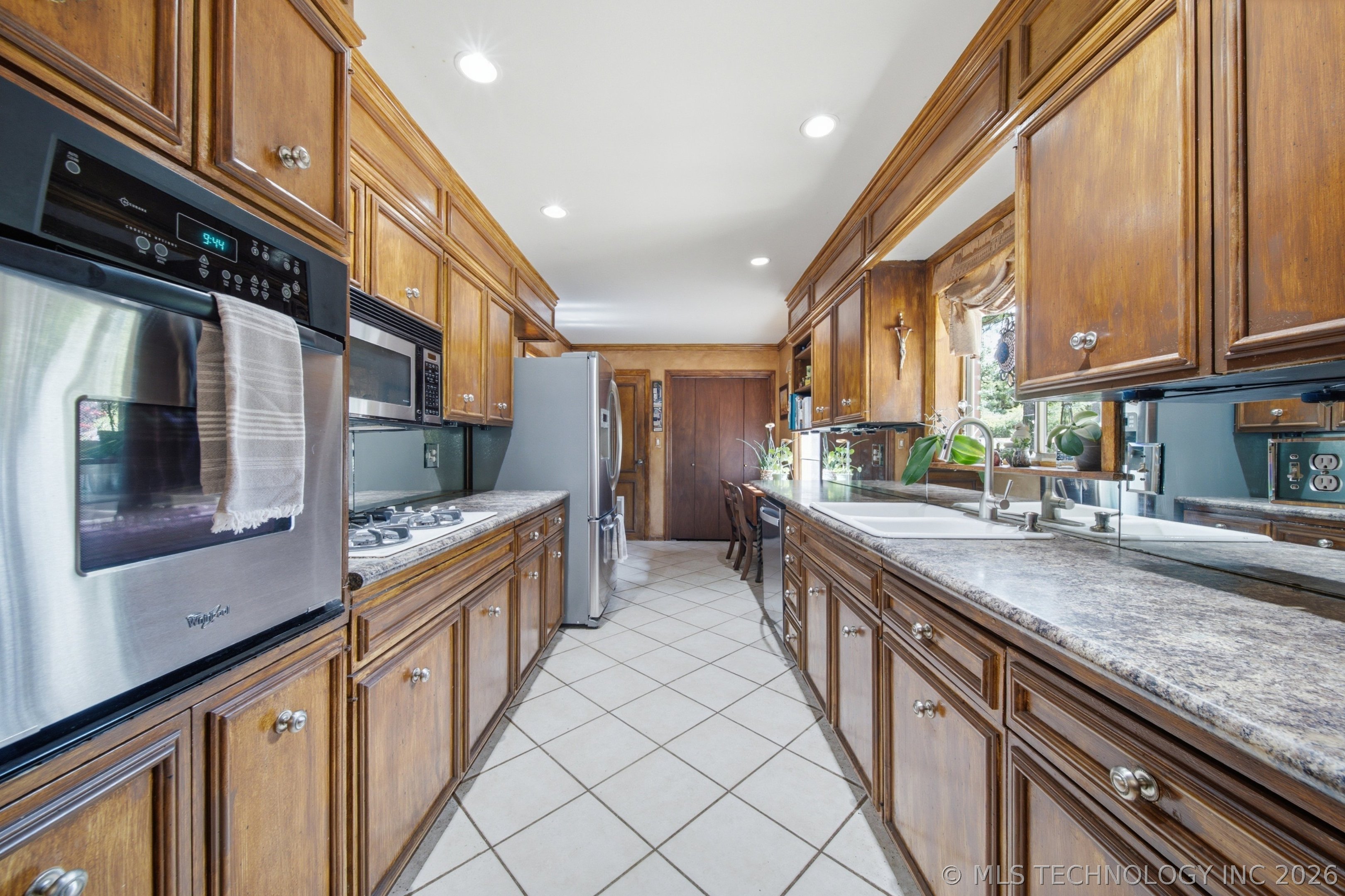5643 S Yorktown Place Property Photo 10
