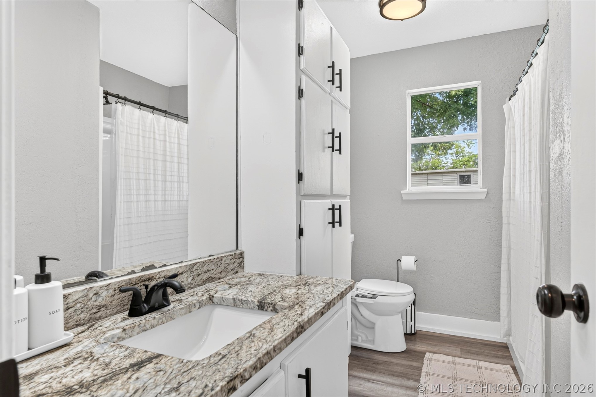 310 Grove Property Photo 32