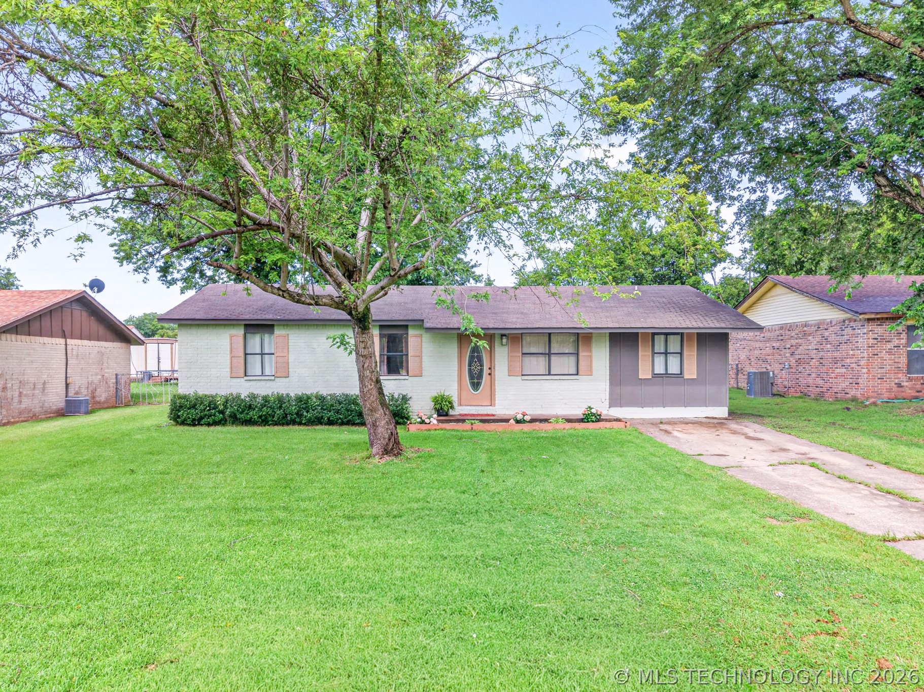 310 Grove Property Photo 40