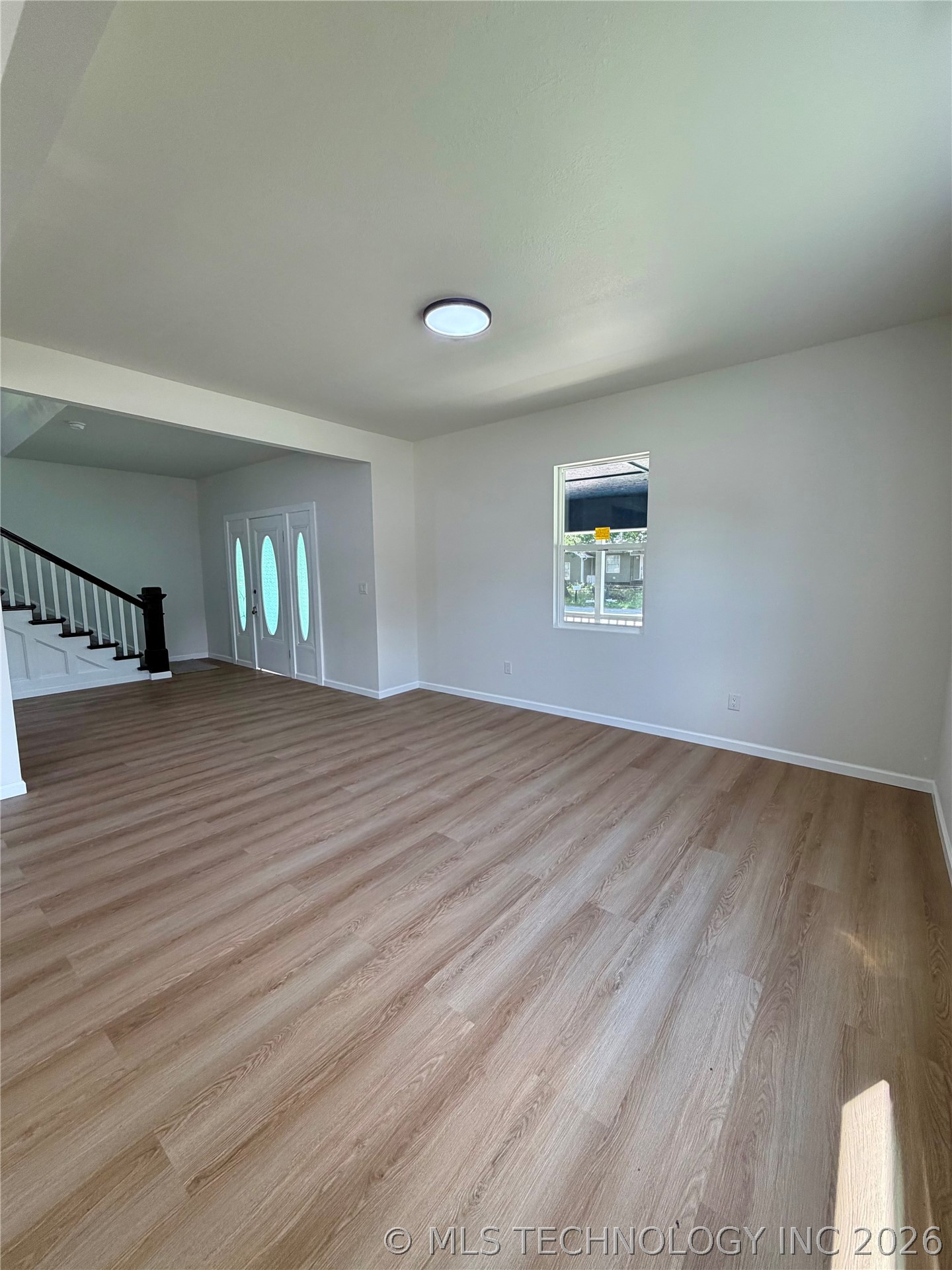 1301 Summit Street Property Photo 5