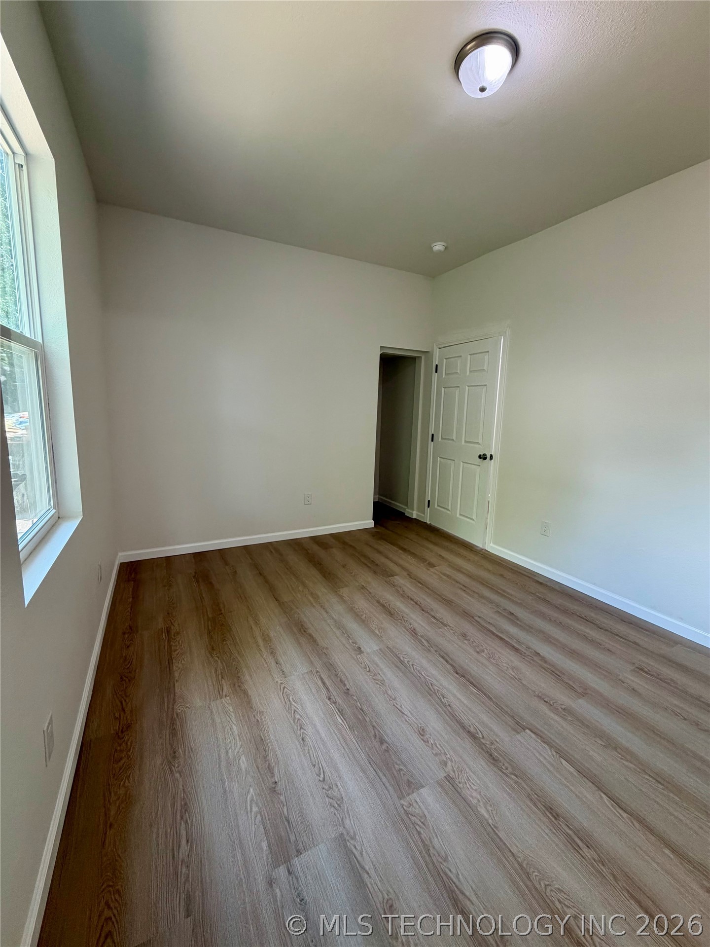 1301 Summit Street Property Photo 10