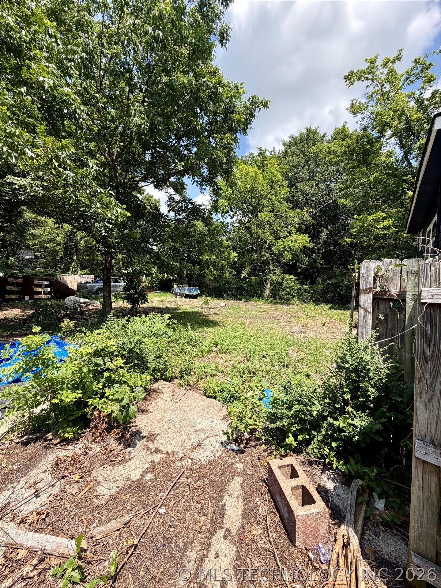 1301 Summit Street Property Photo 28