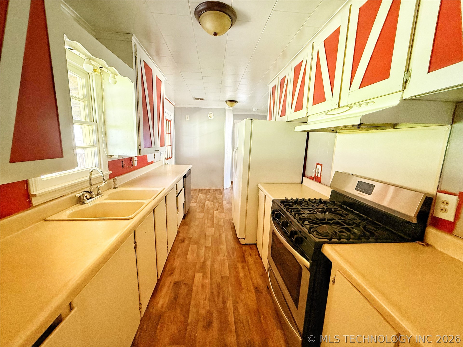 719 N Kelker Property Photo 6