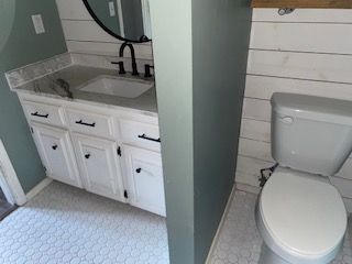 206 S Crabtree Road Property Photo 9