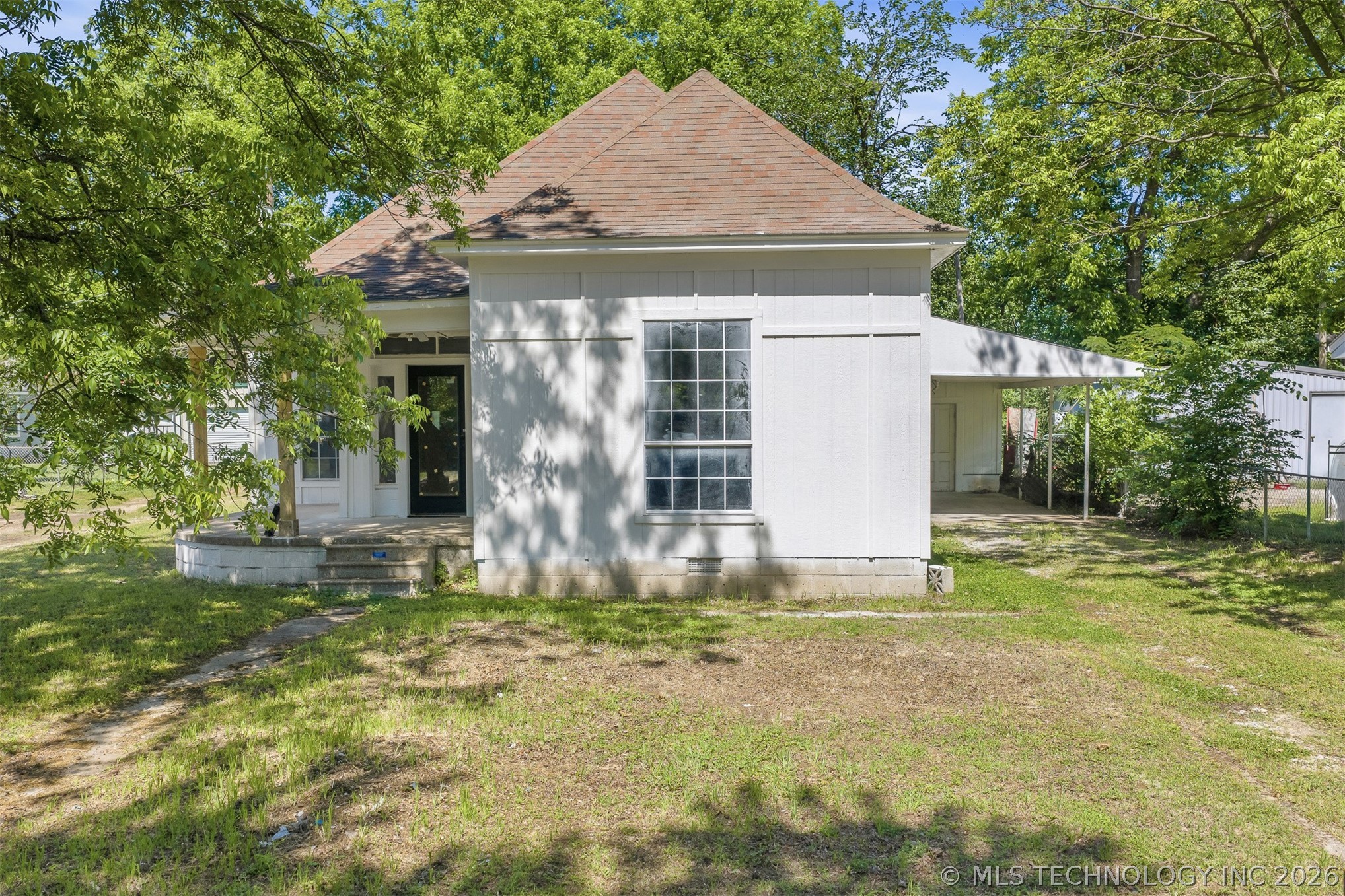 302 S 10 Property Photo 19