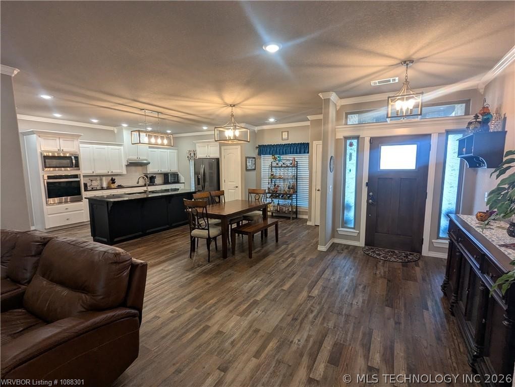 2035 Breckenridge Avenue Property Photo 4