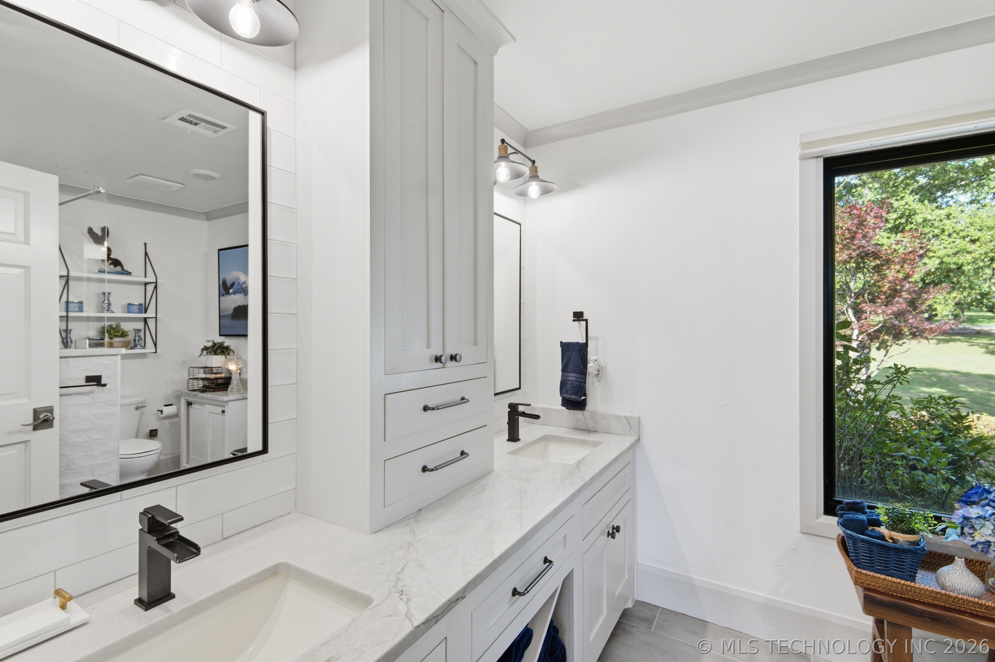 428114 E 1150 Road Property Photo 18