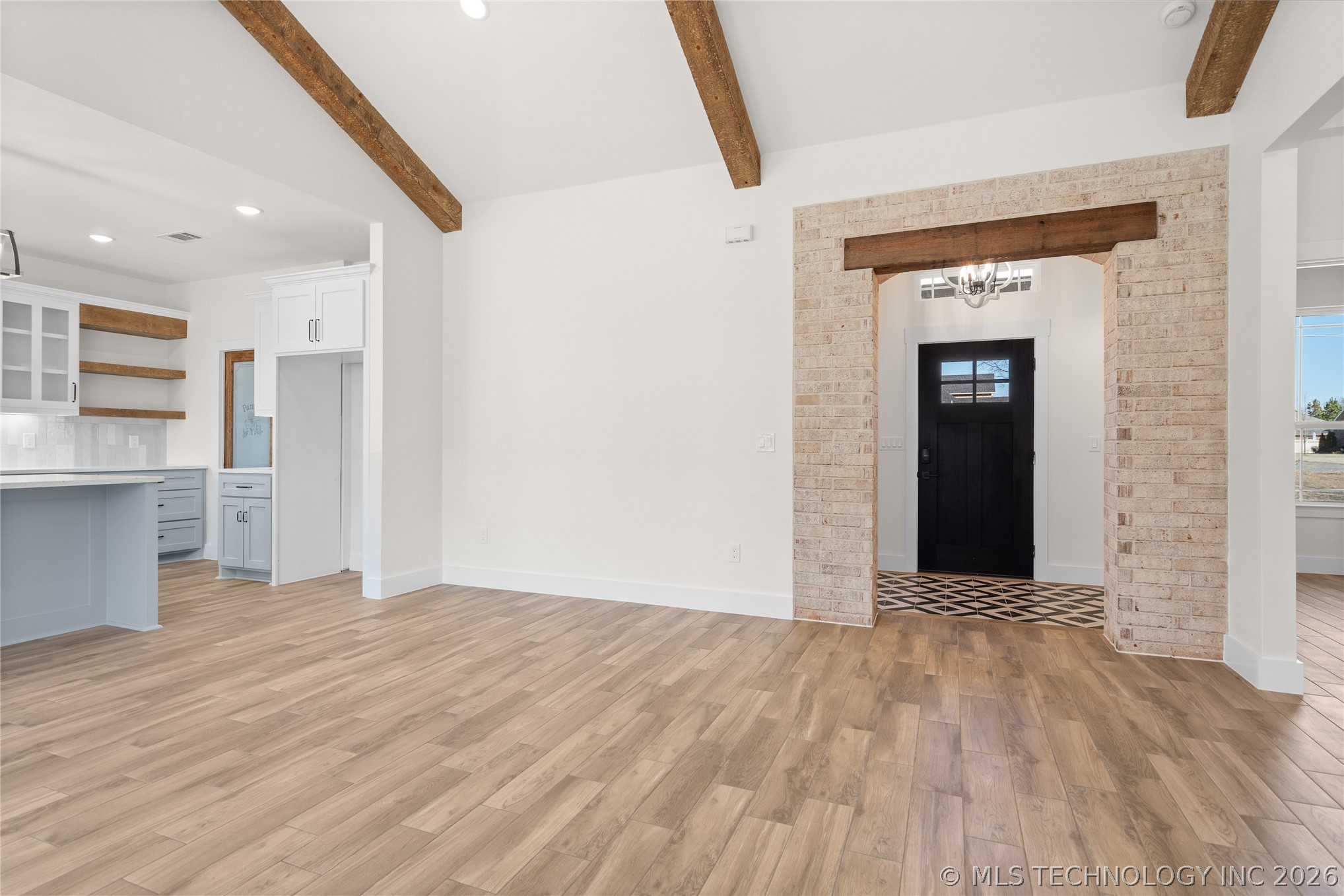 225 Gateway Property Photo 12