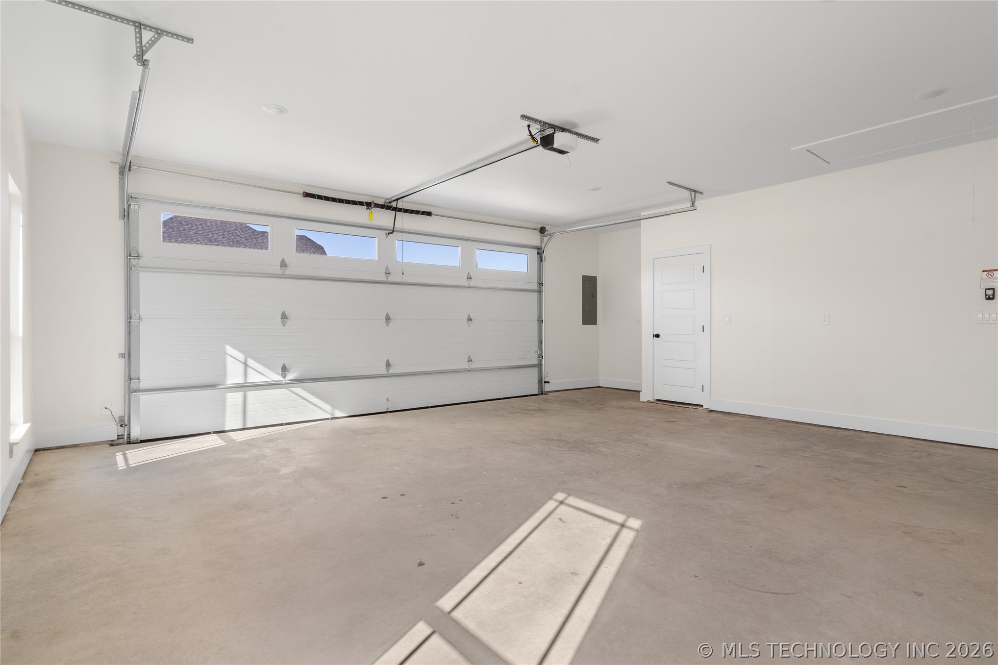 225 Gateway Property Photo 39