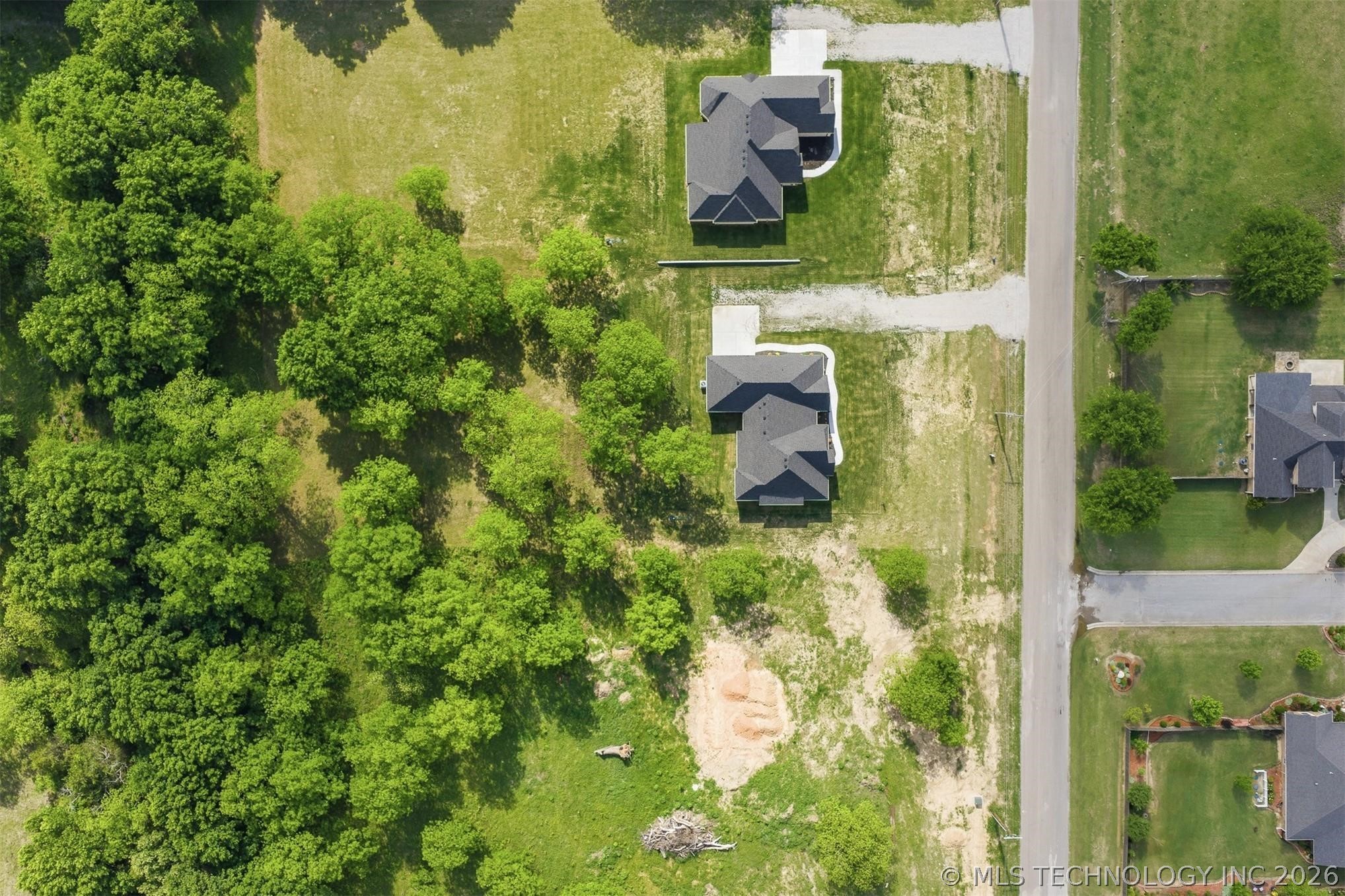 225 Gateway Property Photo 47