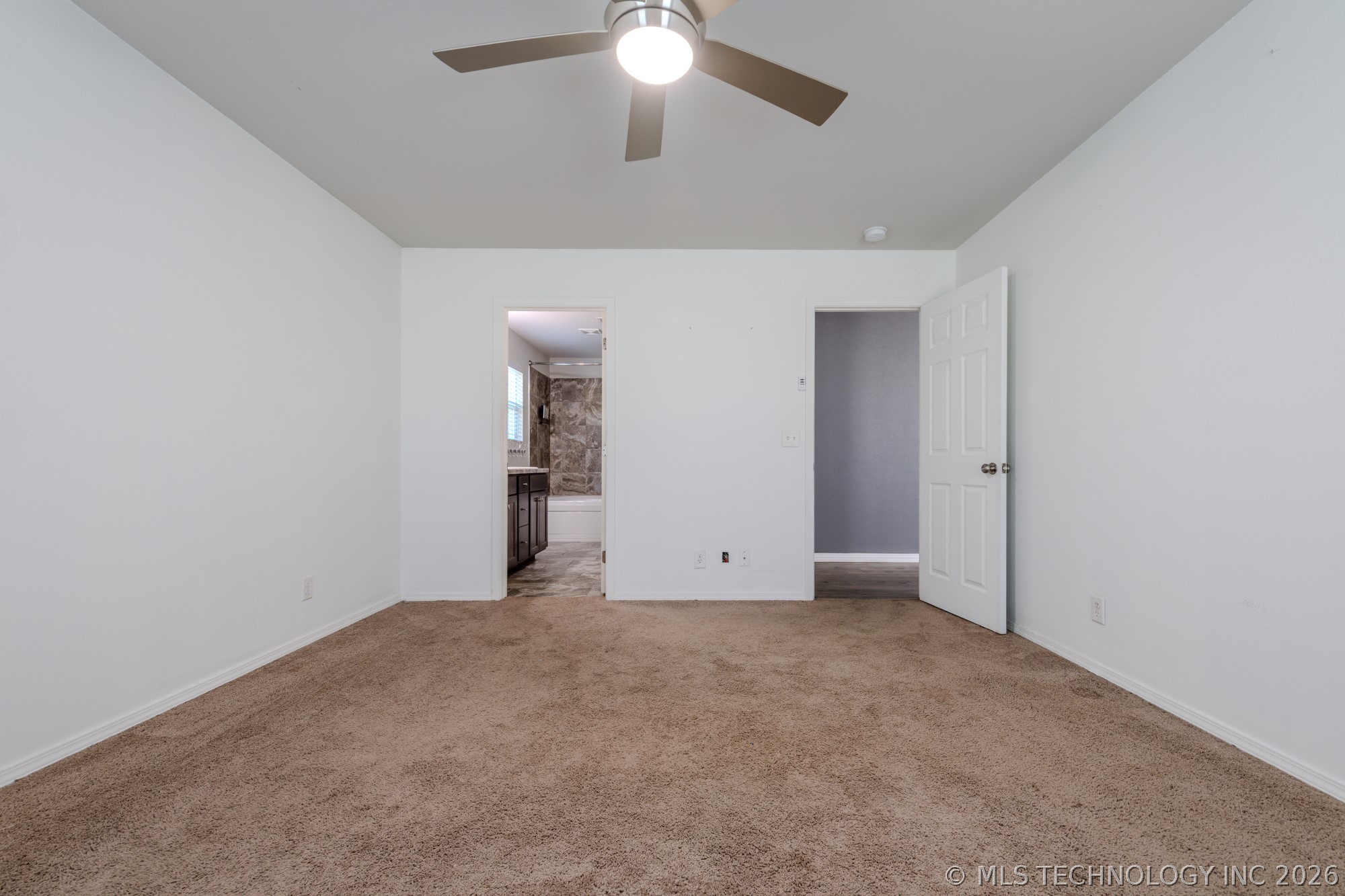 5811 E 146th Place S Property Photo 34