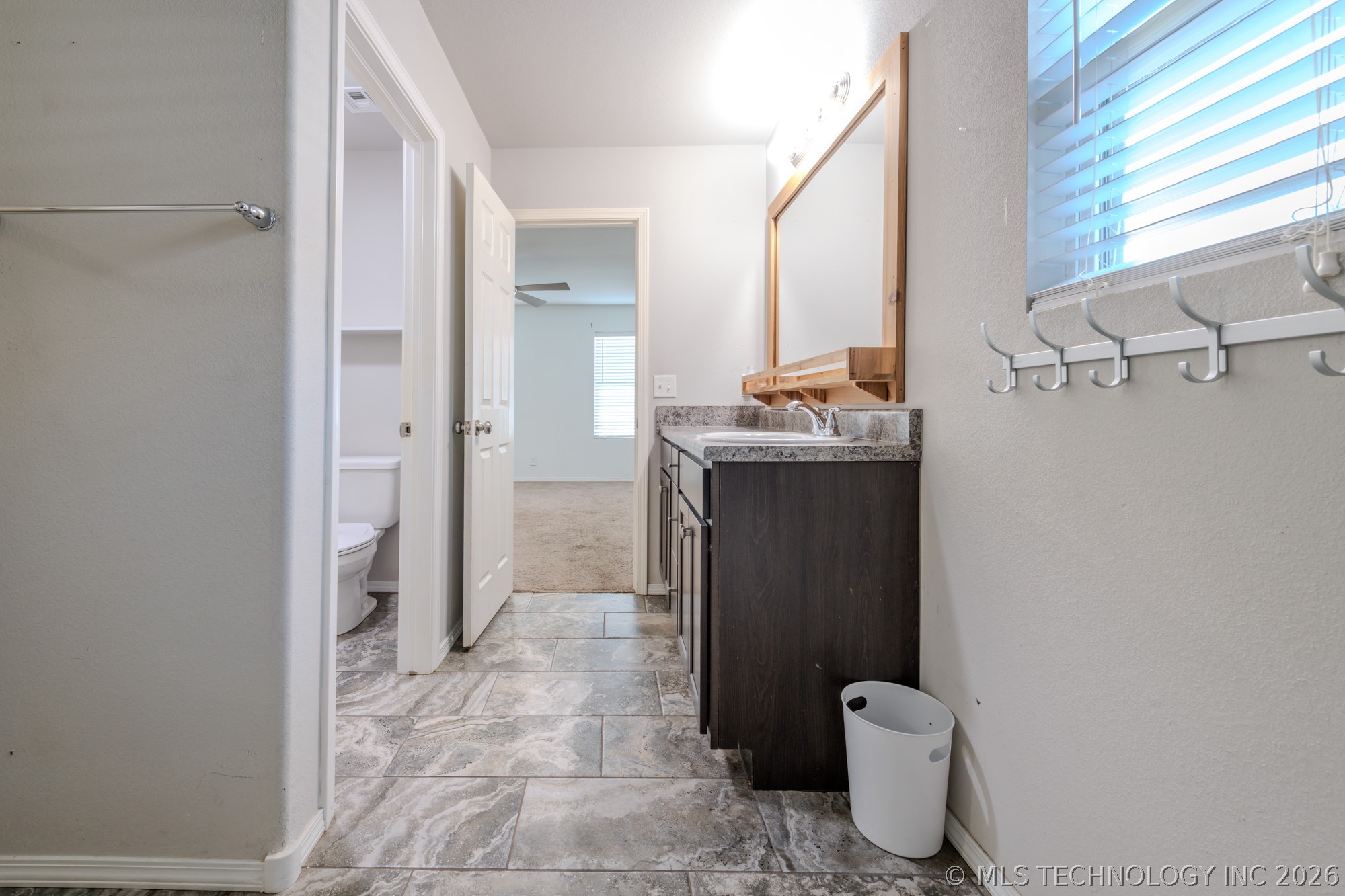 5811 E 146th Place S Property Photo 39