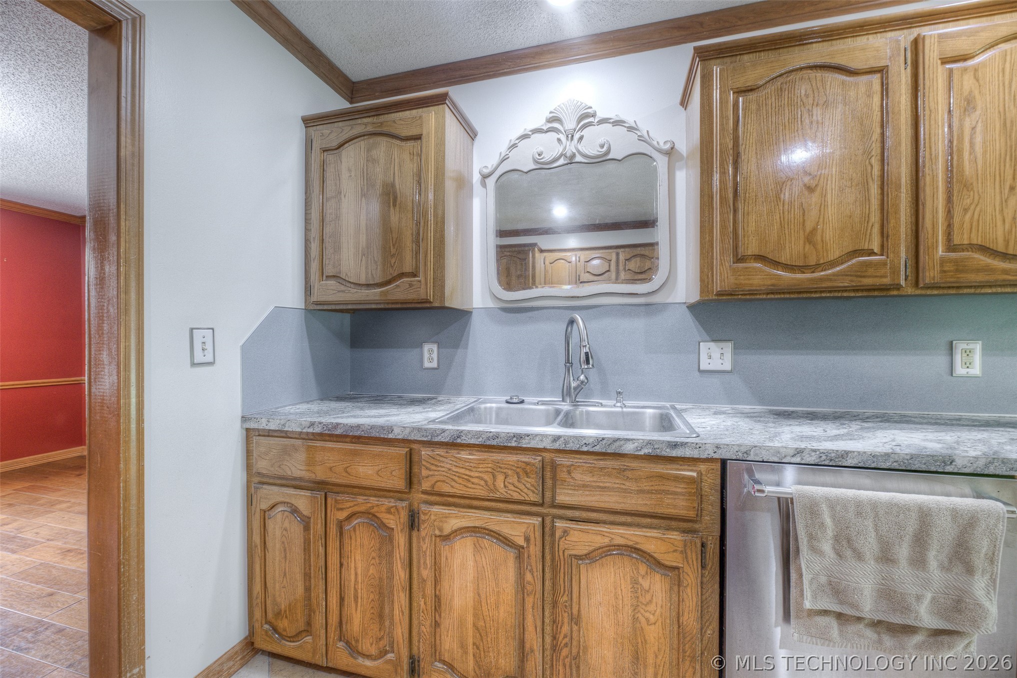 10906 S 84th East Avenue Property Photo 10
