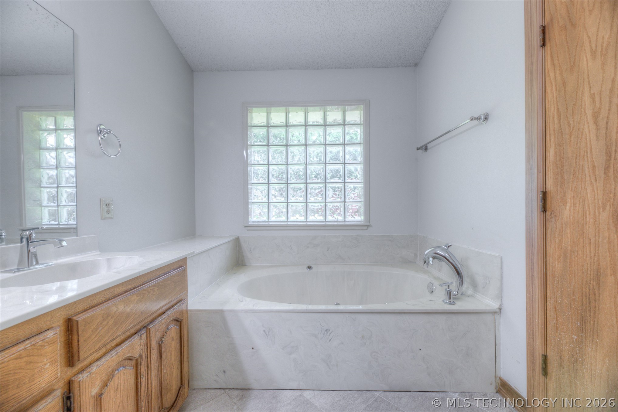 10906 S 84th East Avenue Property Photo 20