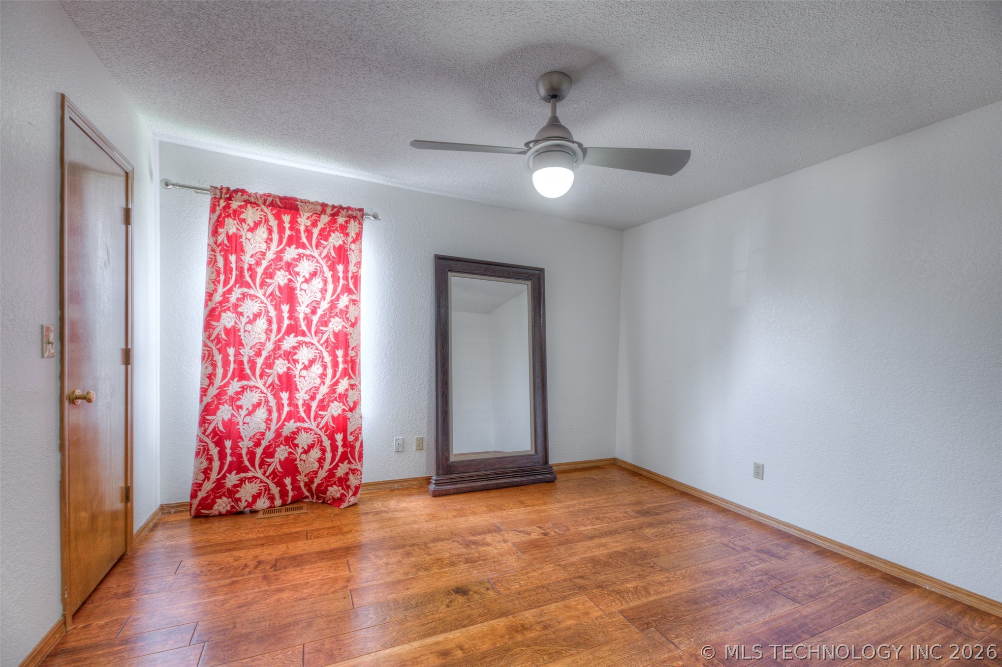 10906 S 84th East Avenue Property Photo 26