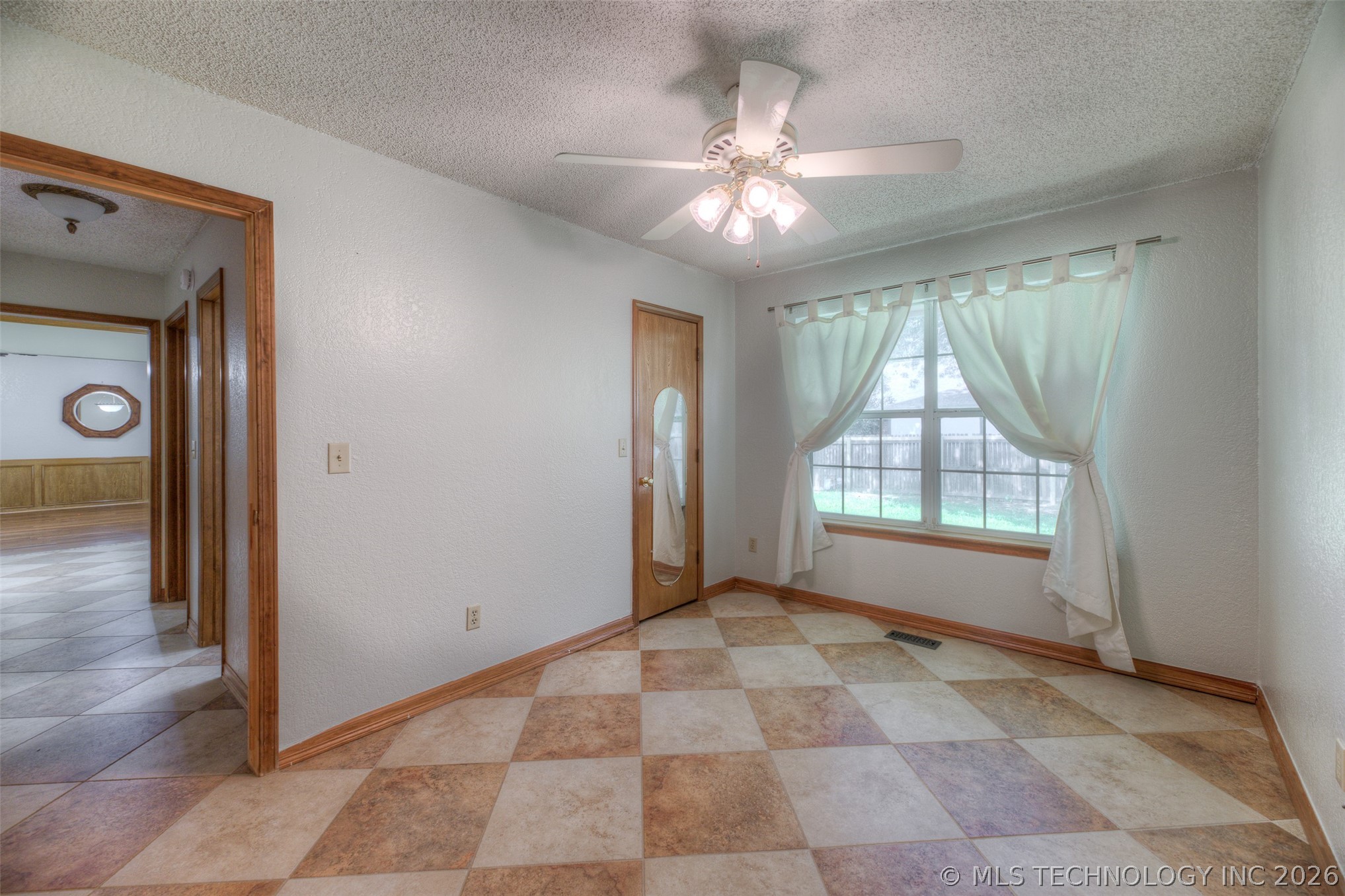 10906 S 84th East Avenue Property Photo 27