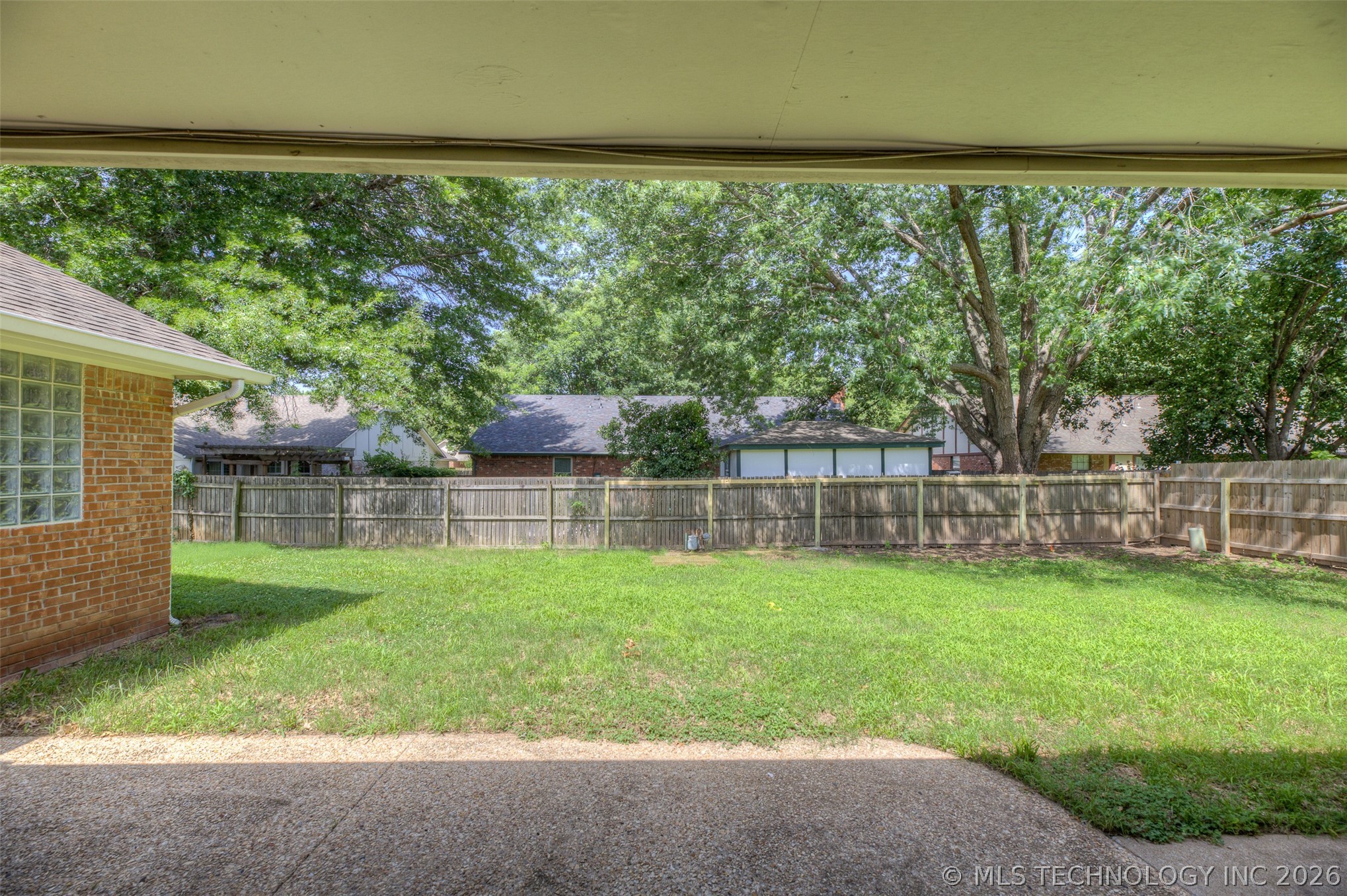 10906 S 84th East Avenue Property Photo 30