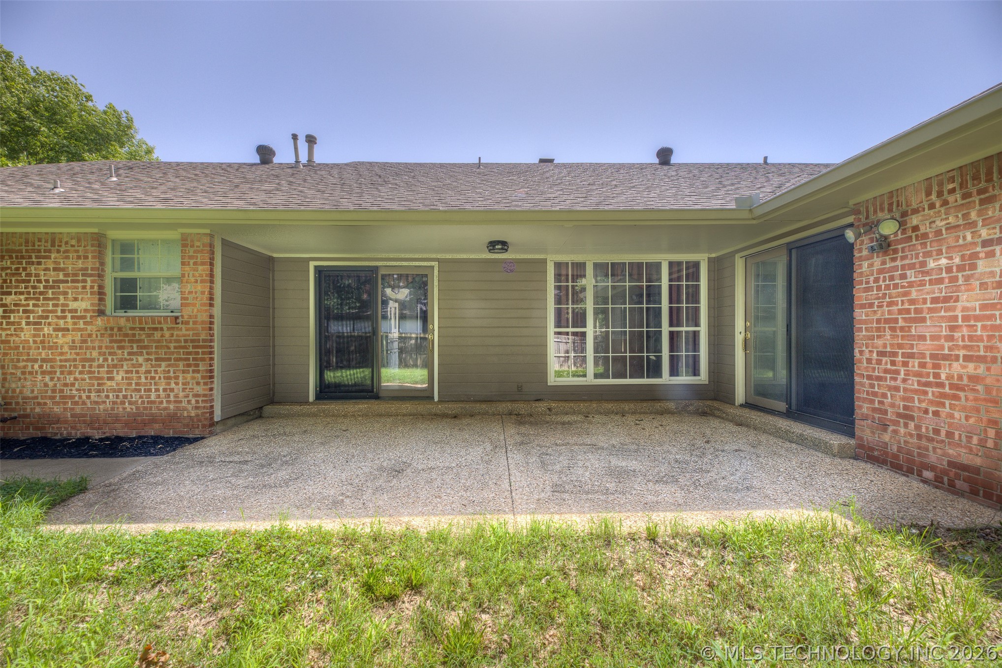 10906 S 84th East Avenue Property Photo 31