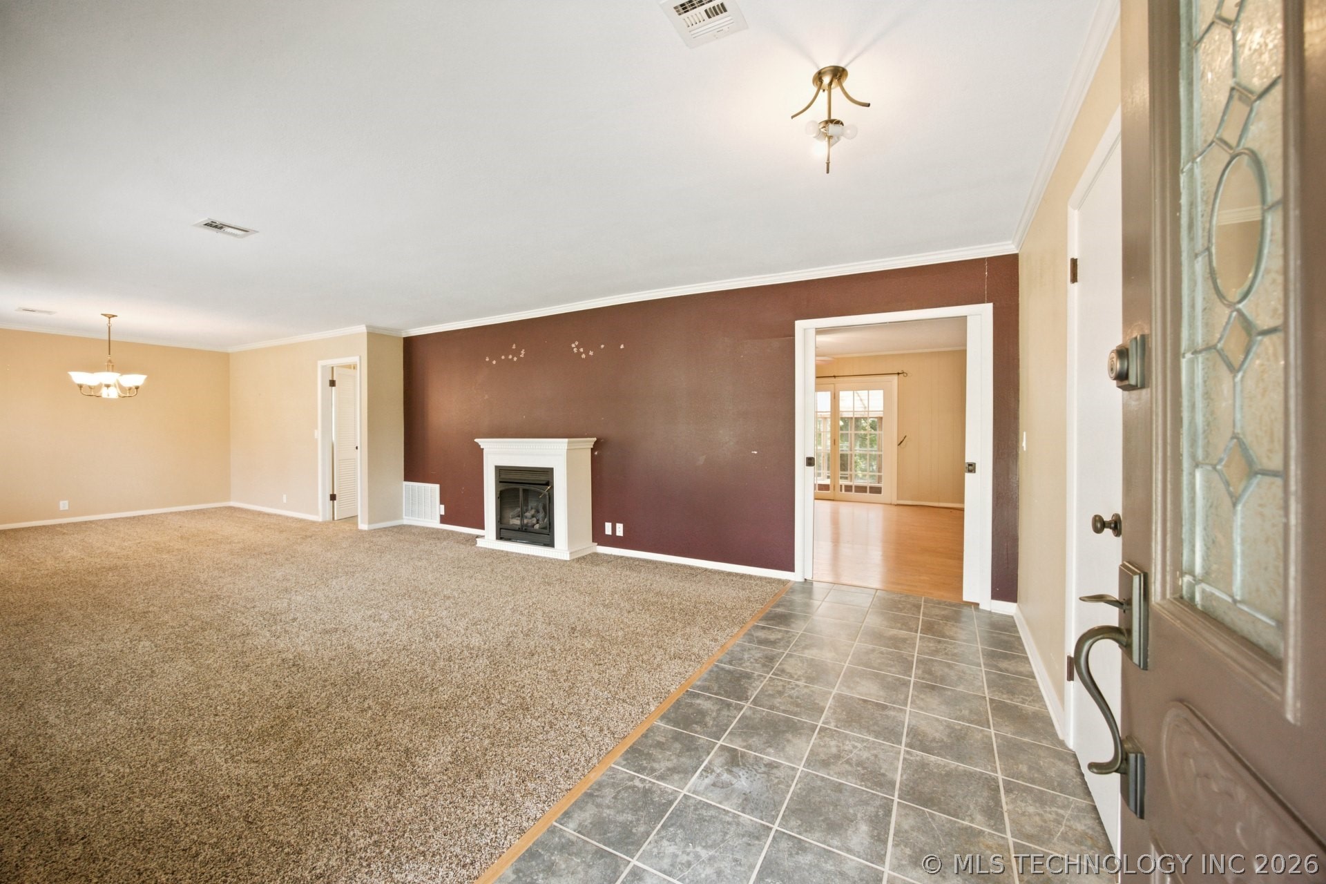 1703 E Comanche Avenue Property Photo 4