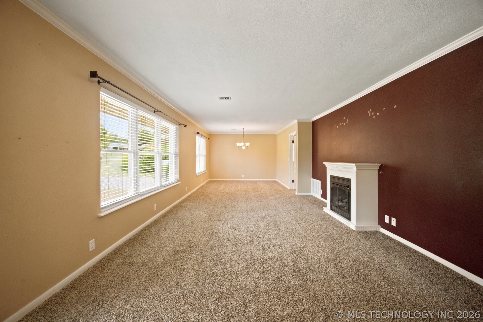 1703 E Comanche Avenue Property Photo 6