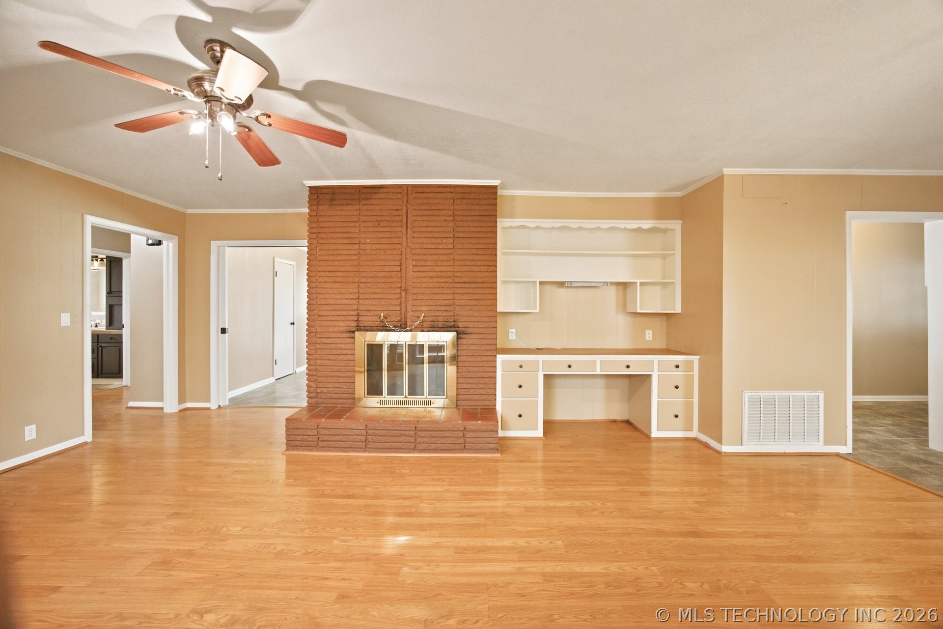1703 E Comanche Avenue Property Photo 11