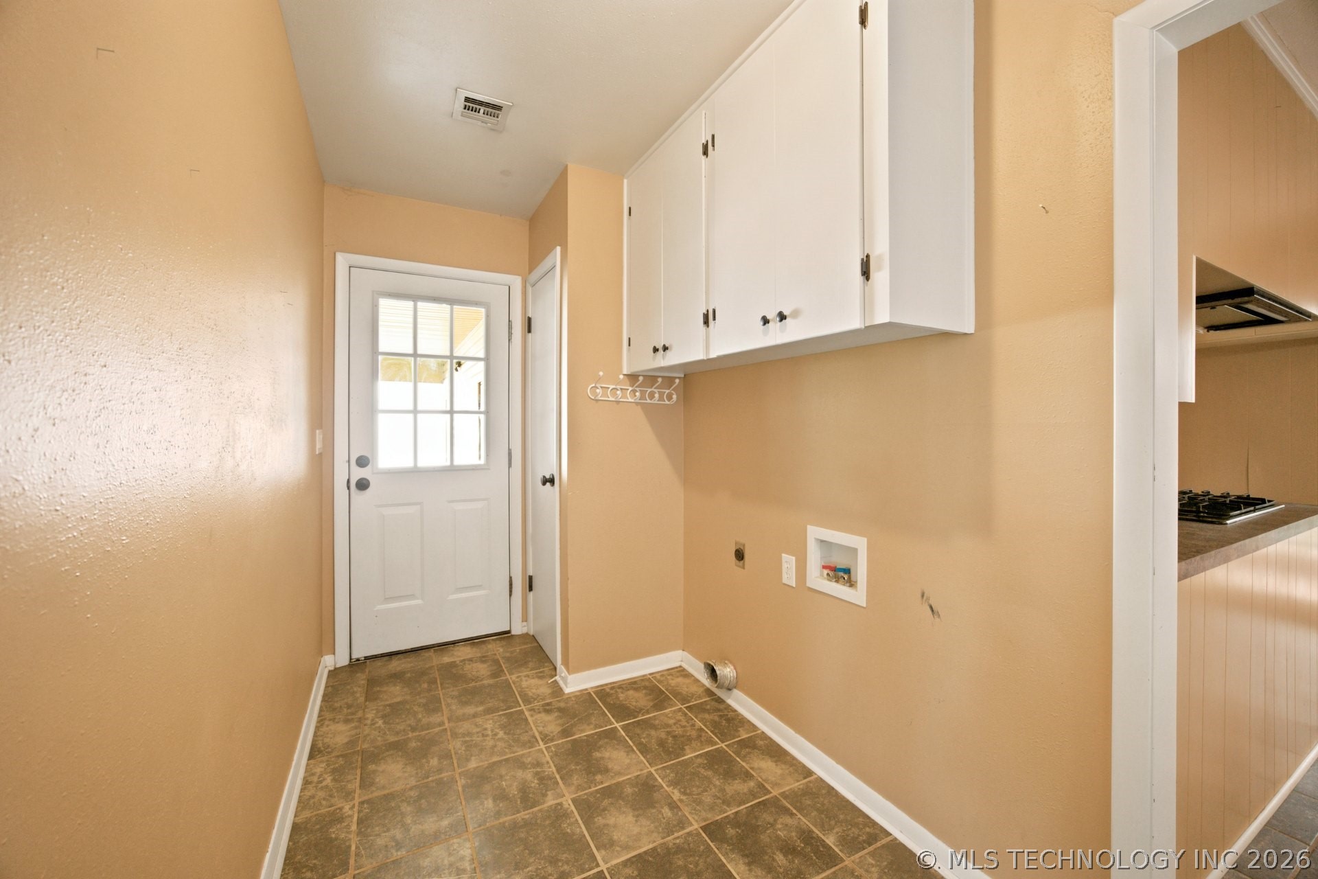 1703 E Comanche Avenue Property Photo 18