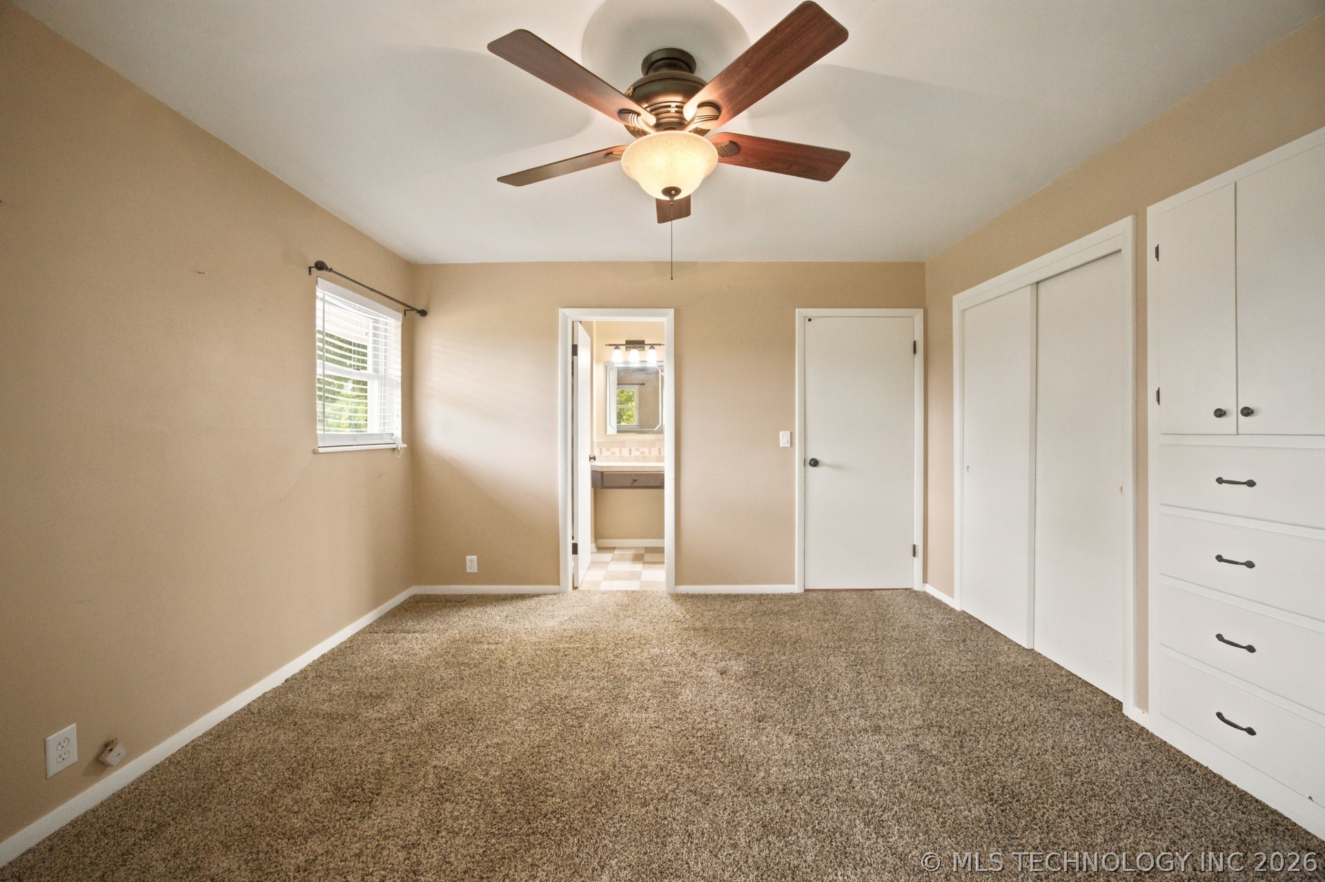1703 E Comanche Avenue Property Photo 21