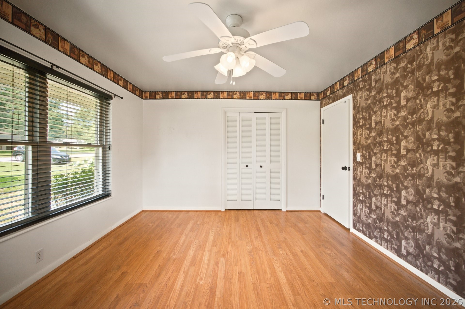 1703 E Comanche Avenue Property Photo 25